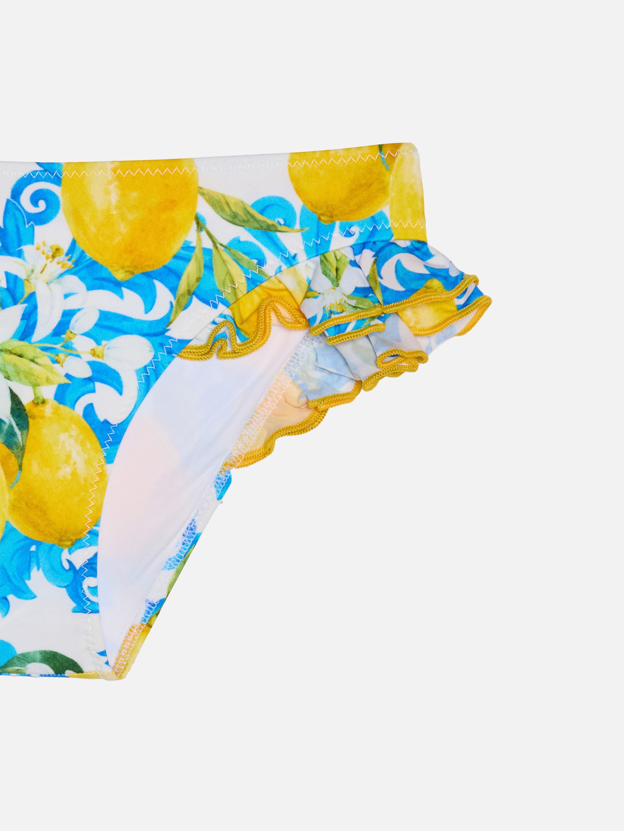 mc2-saint-barth-slip-da-bagno-bambina-con-volant-stampa-barocca-limone image 3