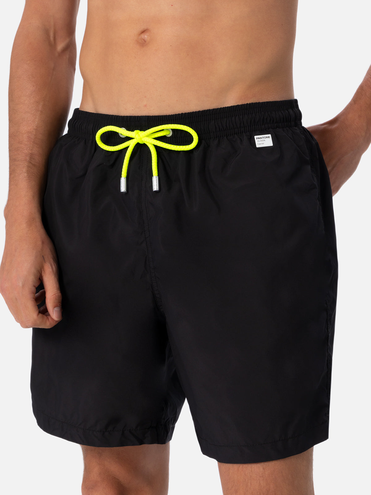 mc2-saint-barth-lighting-pantone-special-edition-costume-mare-uomo-nero-tinta-un image 3