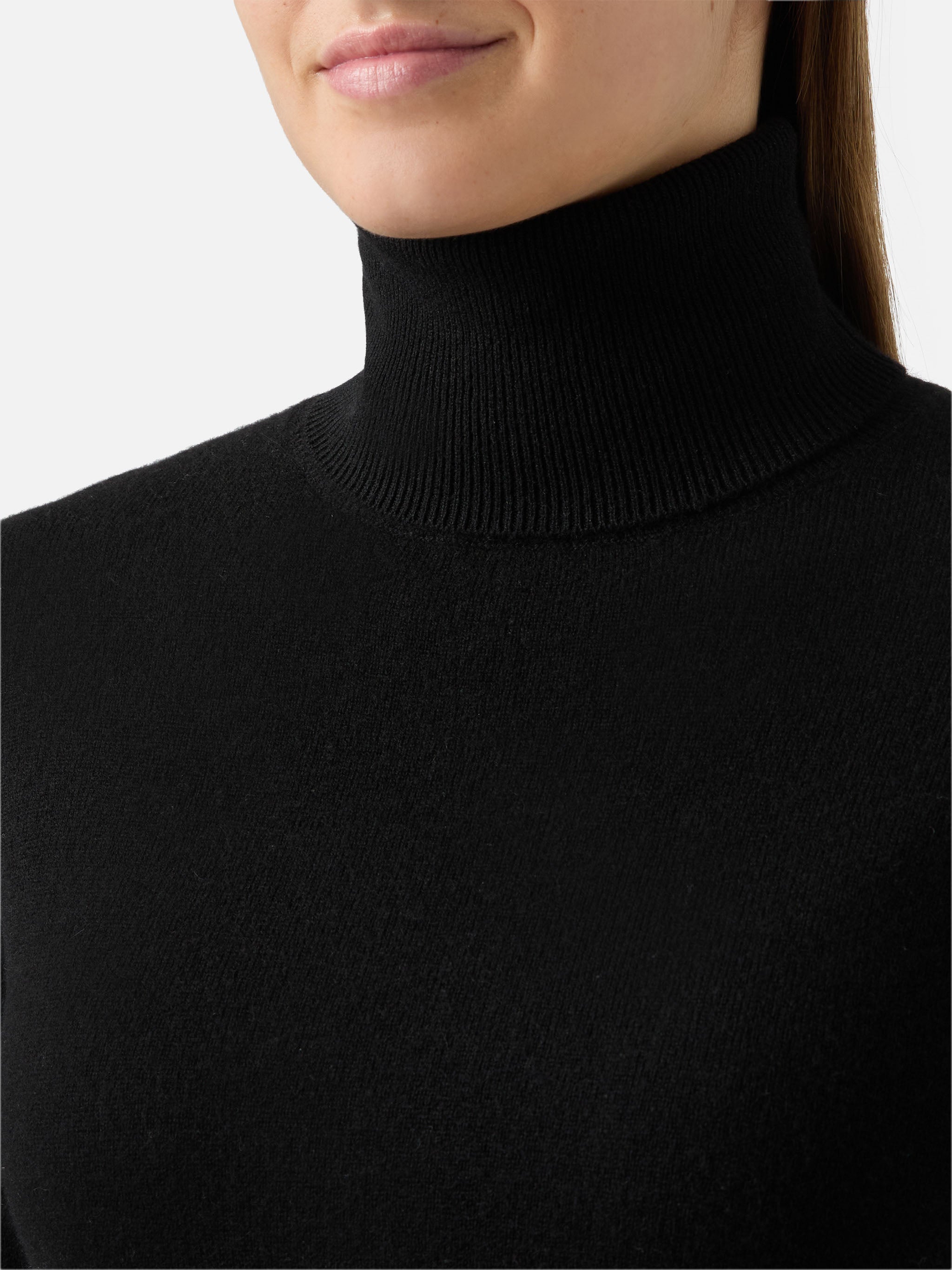 dolcevita-moody-mc2-saint-barth-in-cashmere-nero-con-ricamo-st-barth image 2