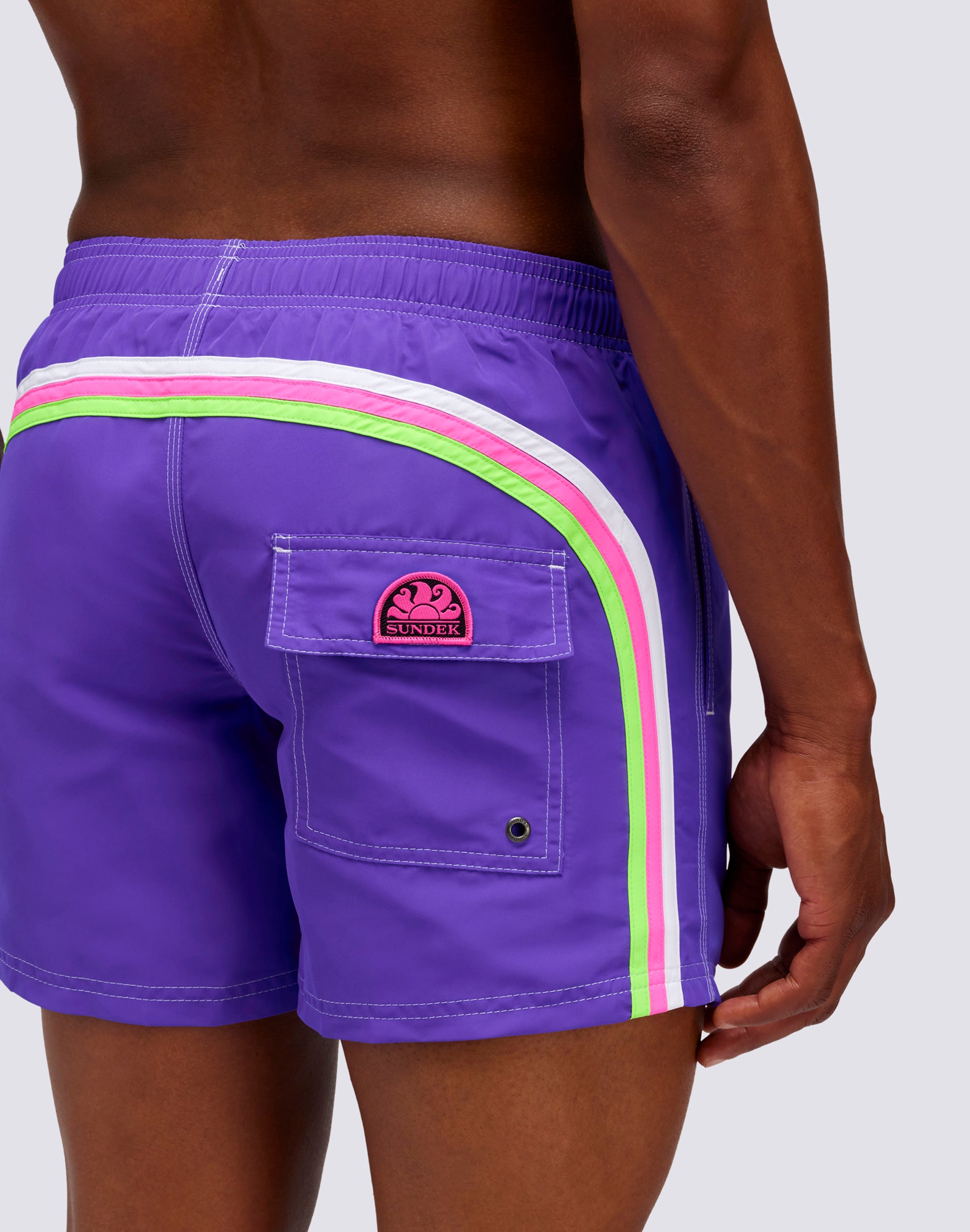 sundek-costume-da-bagno-uomo-a-pantaloncino-viola-fluo image 3