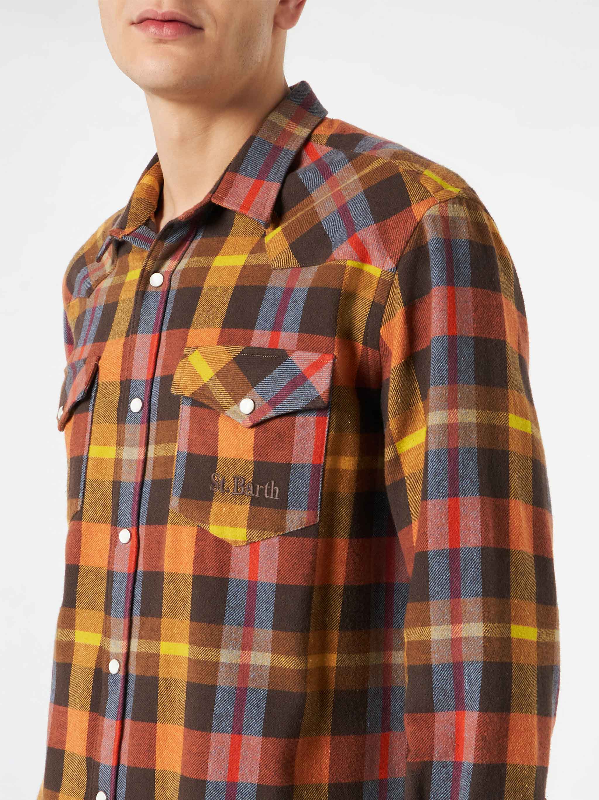 mc2-saint-barth-camicia-uomo-greg-tartan-gialla-stile-texano-con-tasche-frontali image 2
