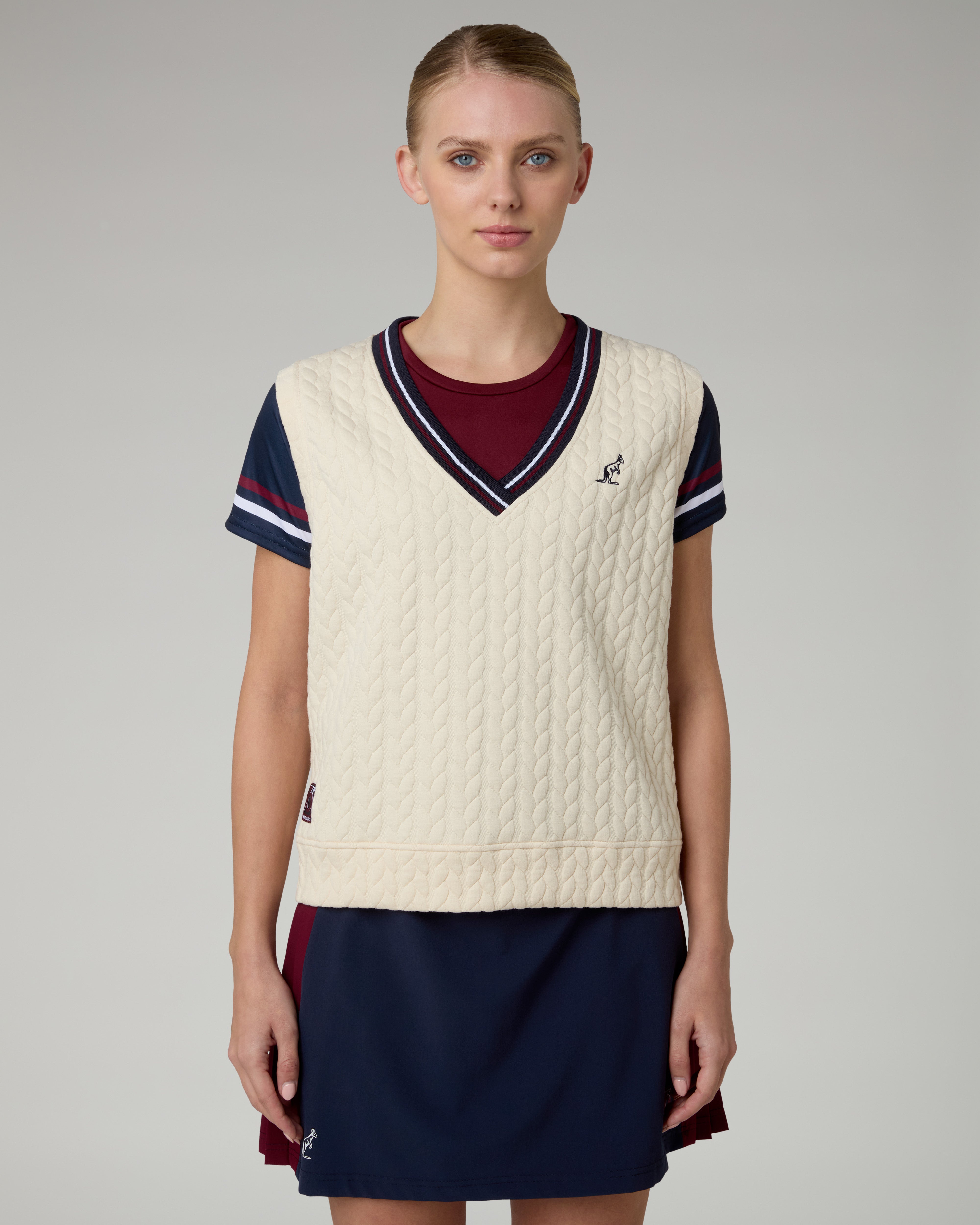 australian-perfect-gilet-tennis-latte image 1