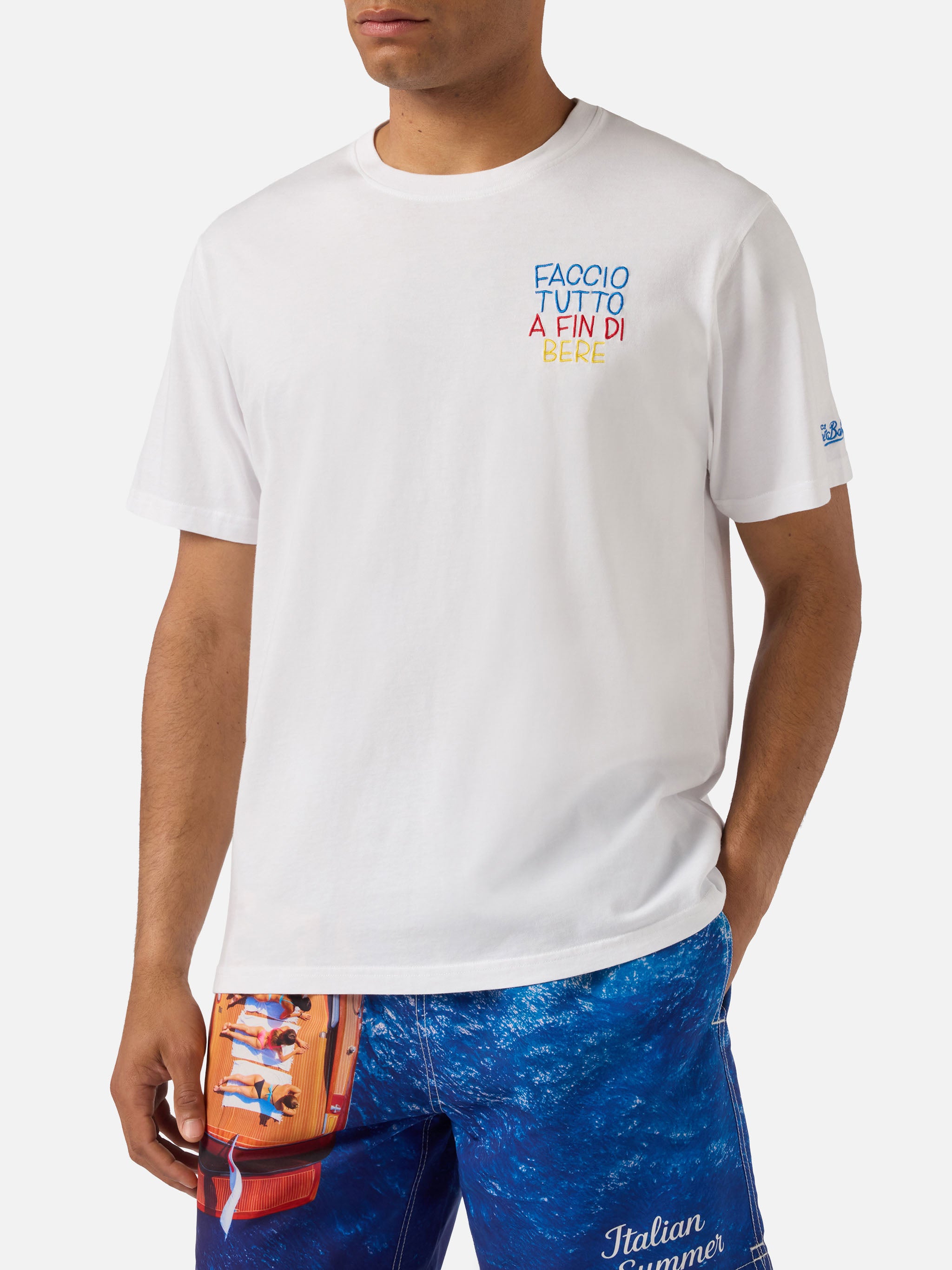 mc2-saint-barth-t-shirt-portofino-bianca-uomo-faccio-tutto-a-fin-di-bere-special image 3
