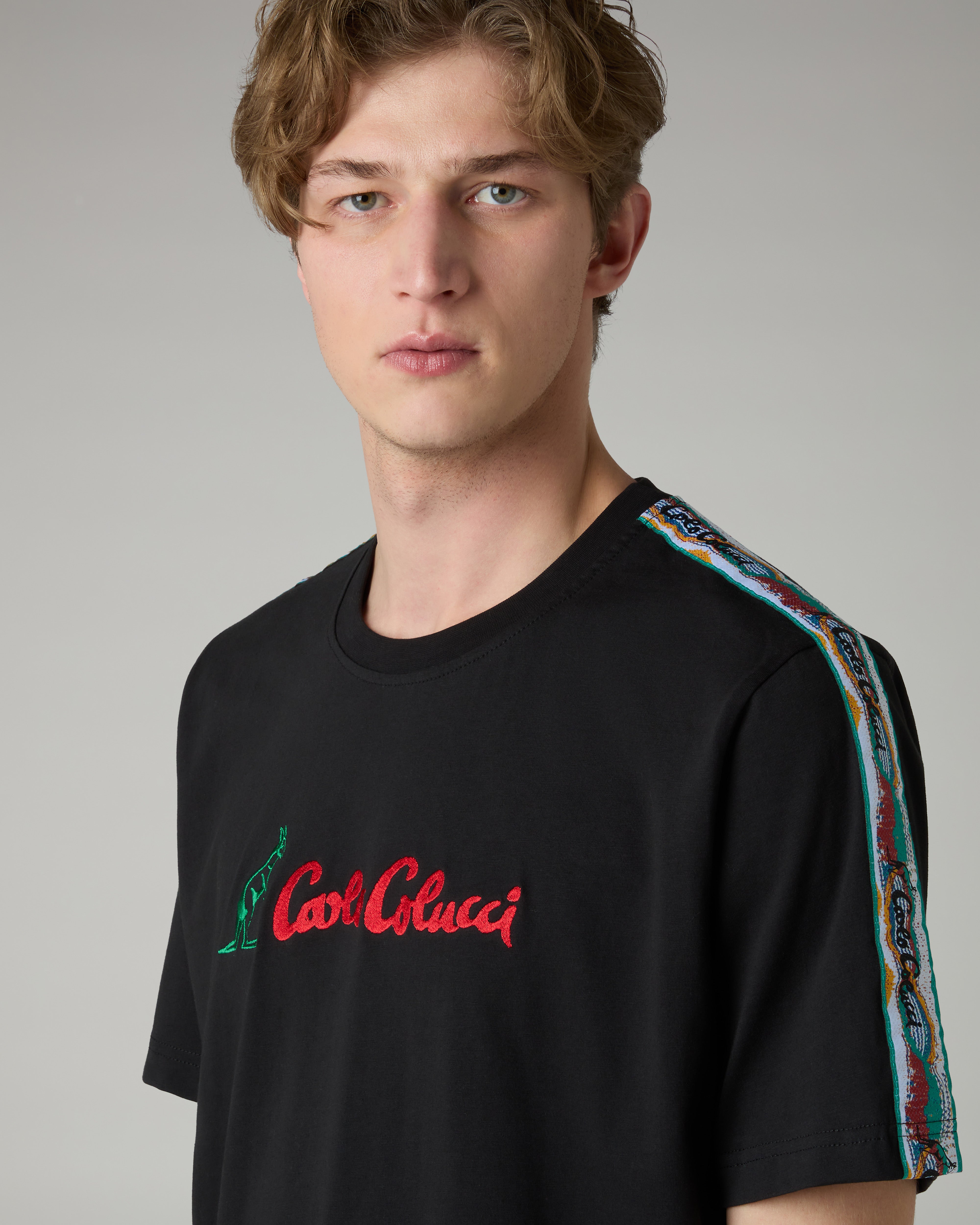 australian-x-carlo-colucci-color-tape-t-shirt-nera-regular-fit image 4