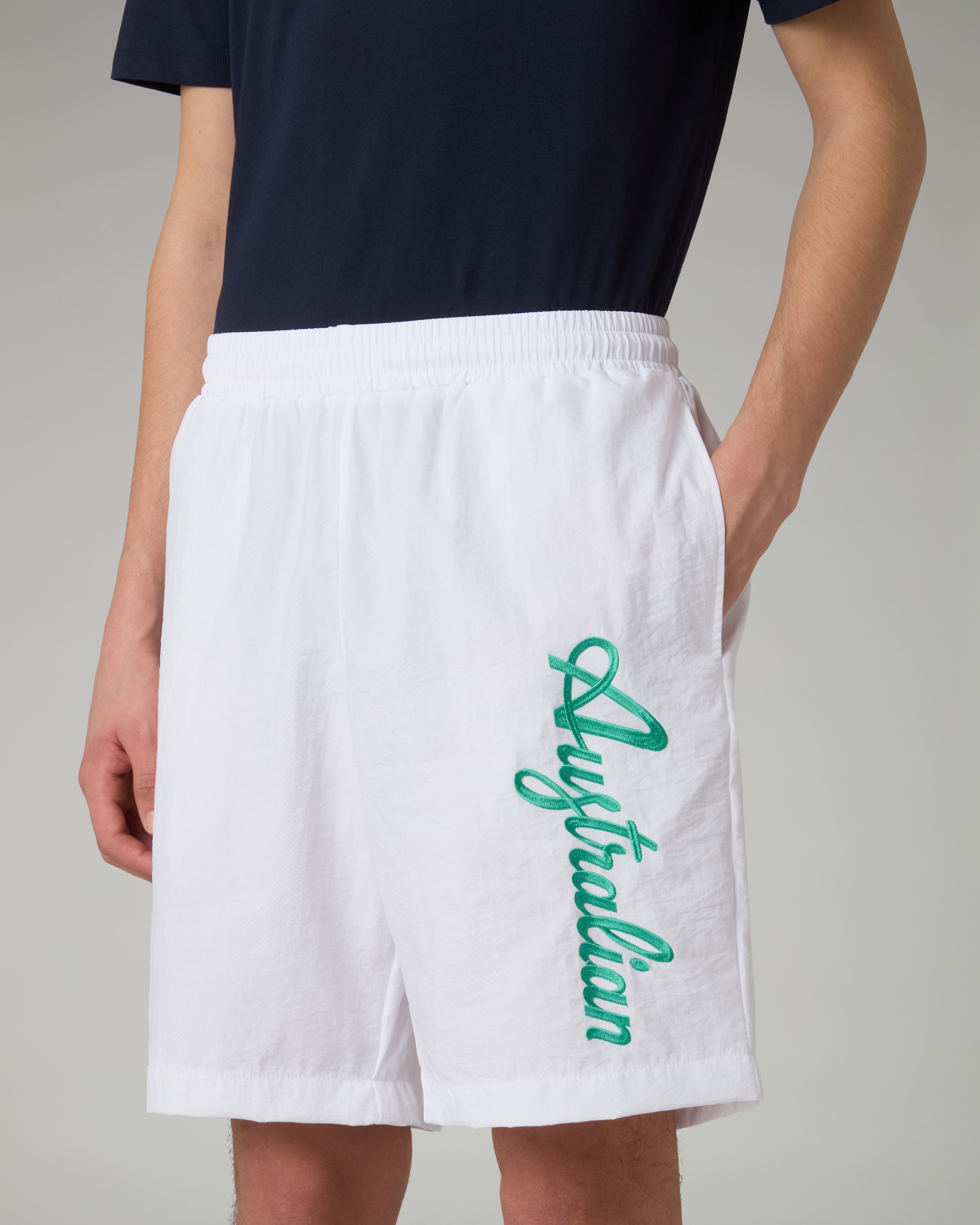 australian-embroidery-logo-short-short-retr-bianco-con-maxi-logo-ricamato image 4