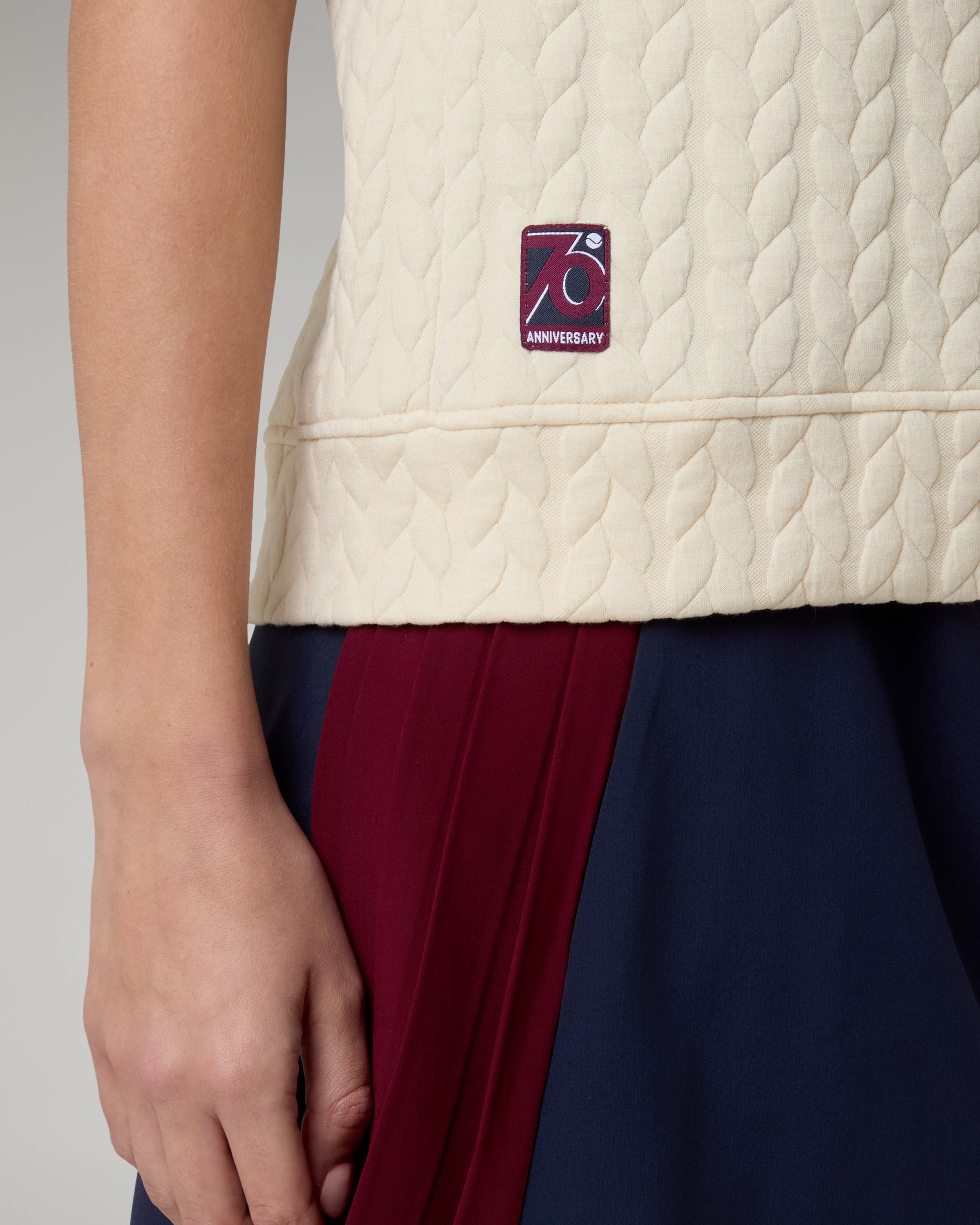 australian-perfect-gilet-tennis-latte image 5