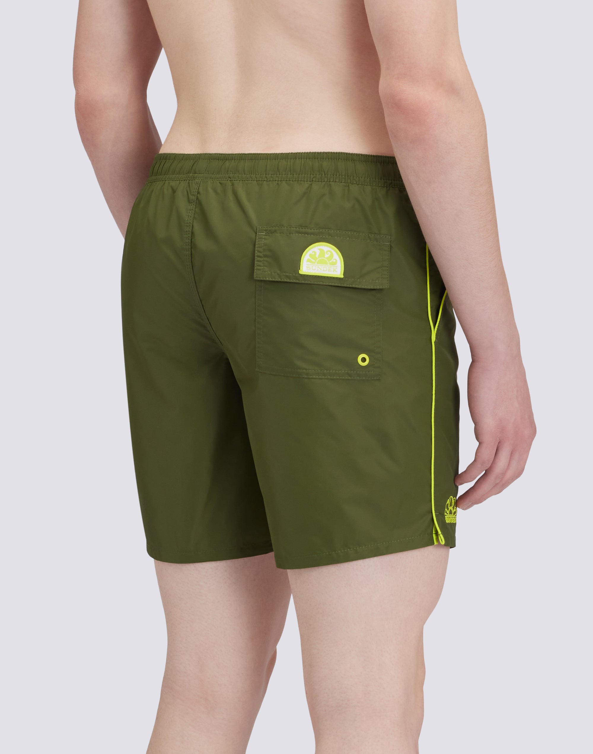 sundek-costume-mare-uomo-media-lunghezza-iconic-con-piping-boxer-m420bdta100 image 2