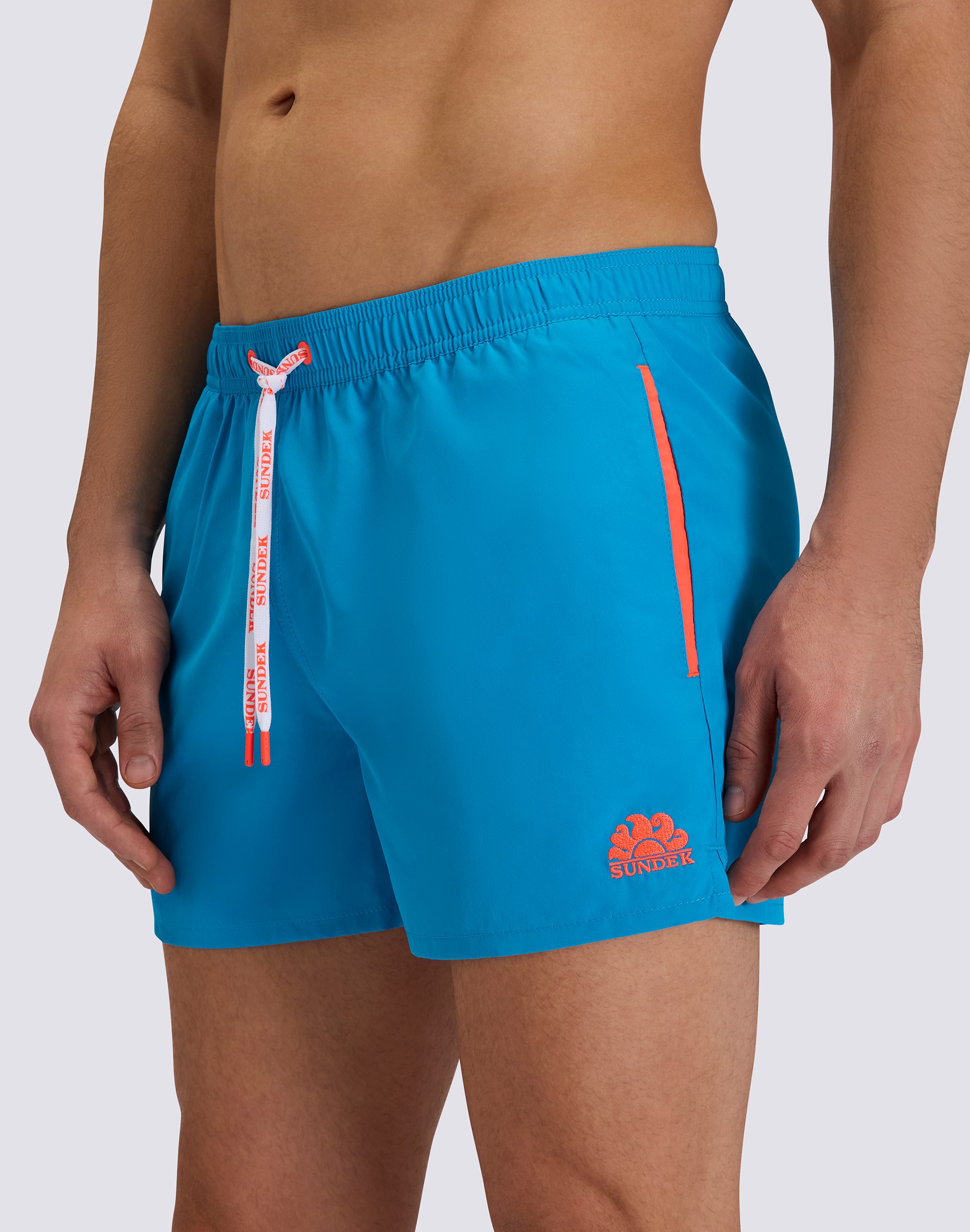 sundek-costume-uomo-corto-vita-elasticata-piping-in-poliestere-riciclato-repreve image 3