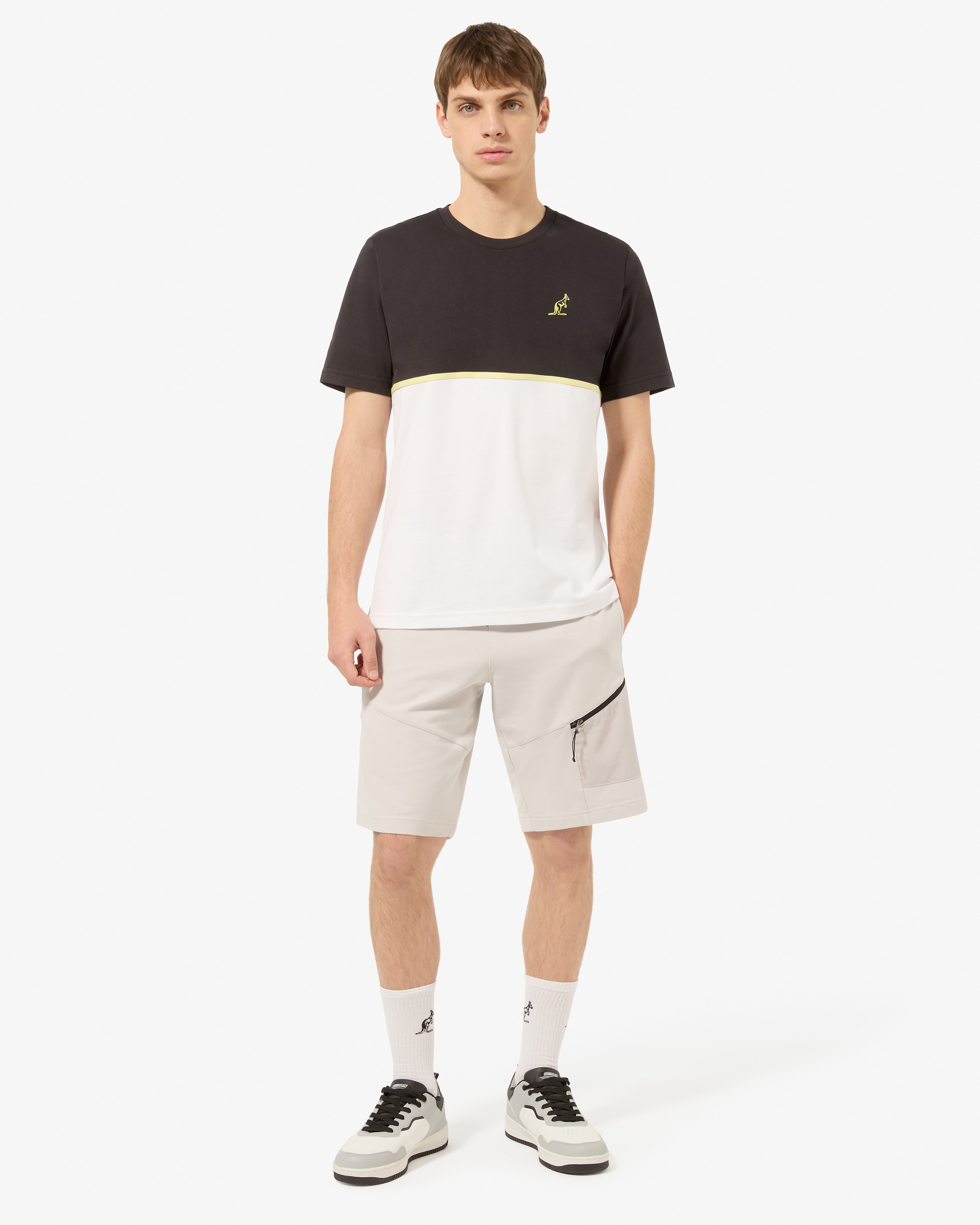 australian-camomaps-t-shirt-in-cotone-nero-regular-fit image 2