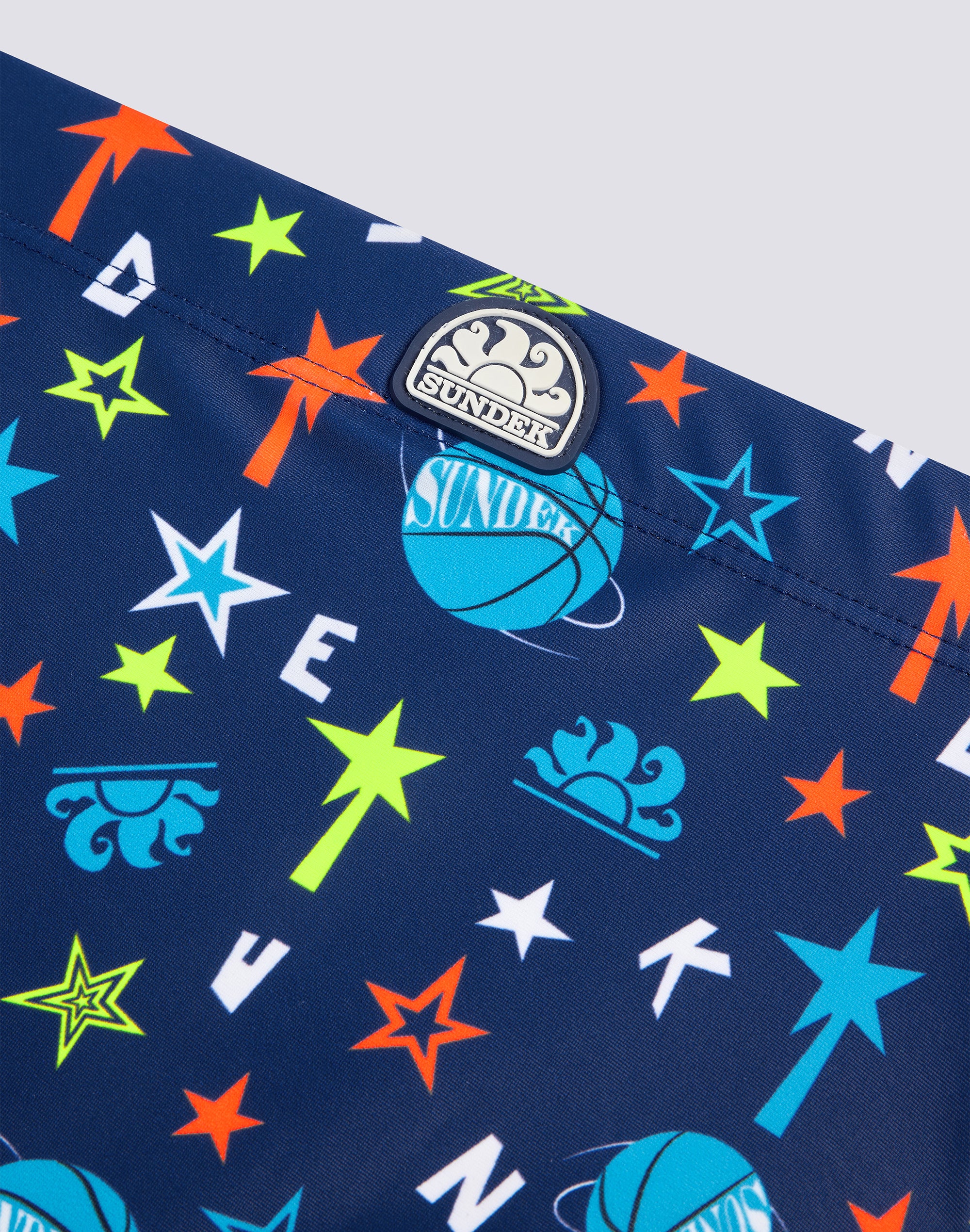 sundek-slip-mare-mini-bimbo-diwalter-stampa-stelle-in-econyl image 3