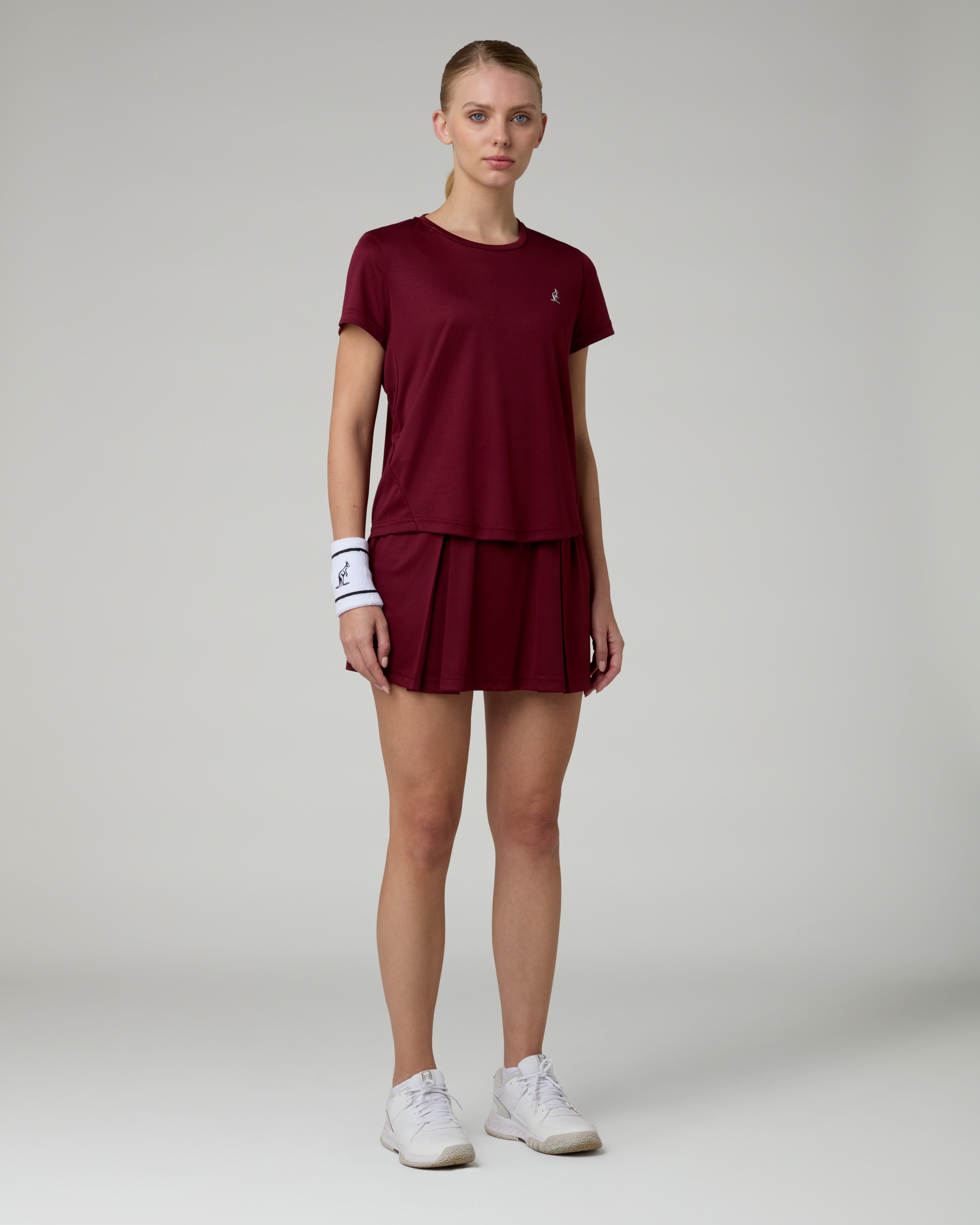 australian-new-essence-gonna-tennis-rubino-con-pantaloncino image 2