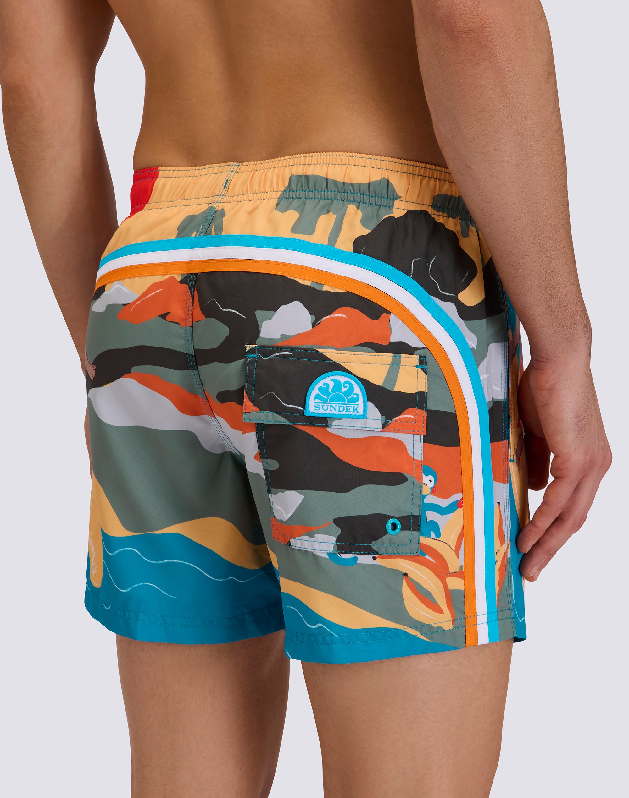 sundek-m504bdrt3g8-costume-da-bagno-uomo-corto-surfer-girl-in-repreve-riciclato image 3
