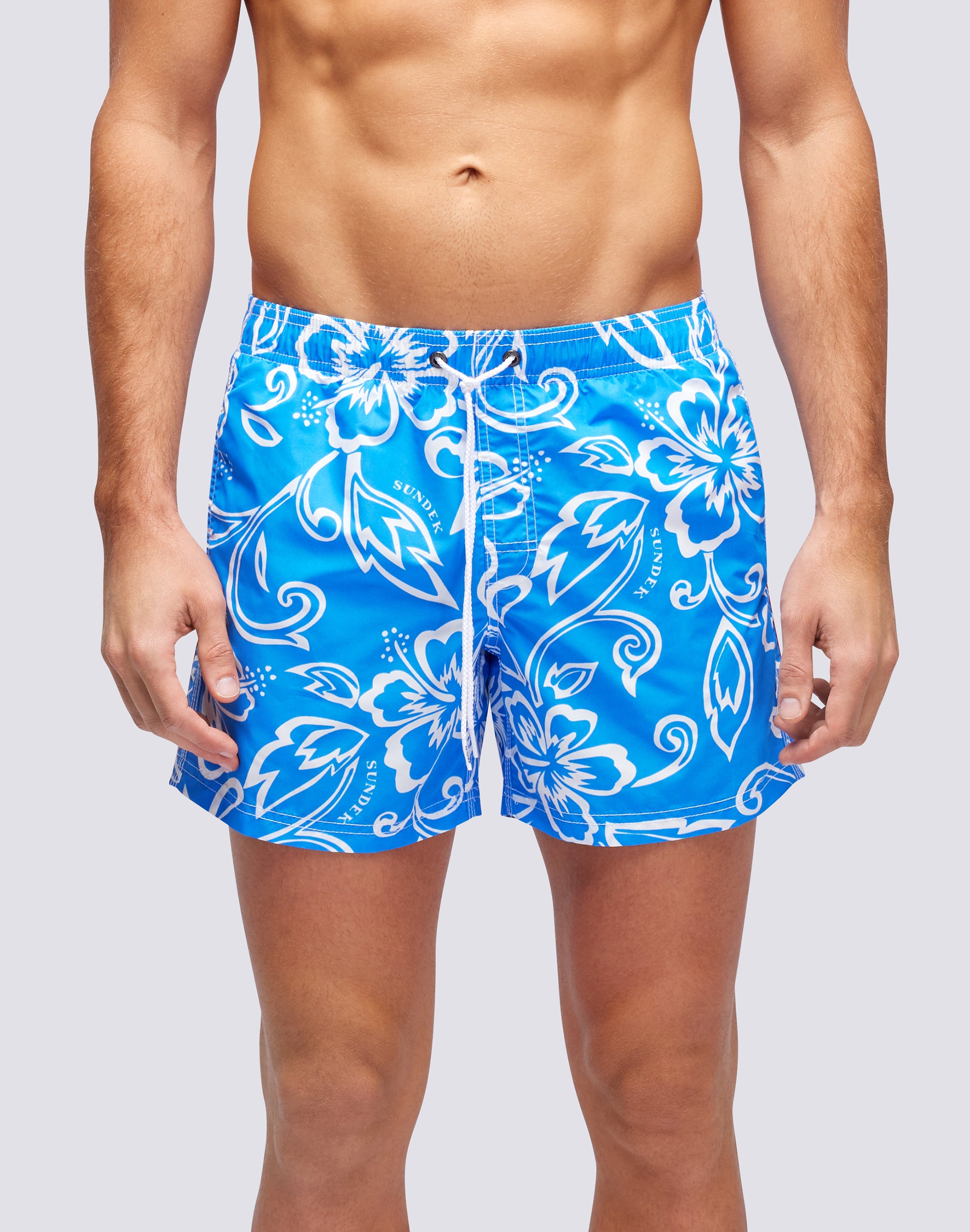 sundek-costume-boxer-uomo-corto-vita-elasticata-stampa-archive-hibiscus-sk23 image 2