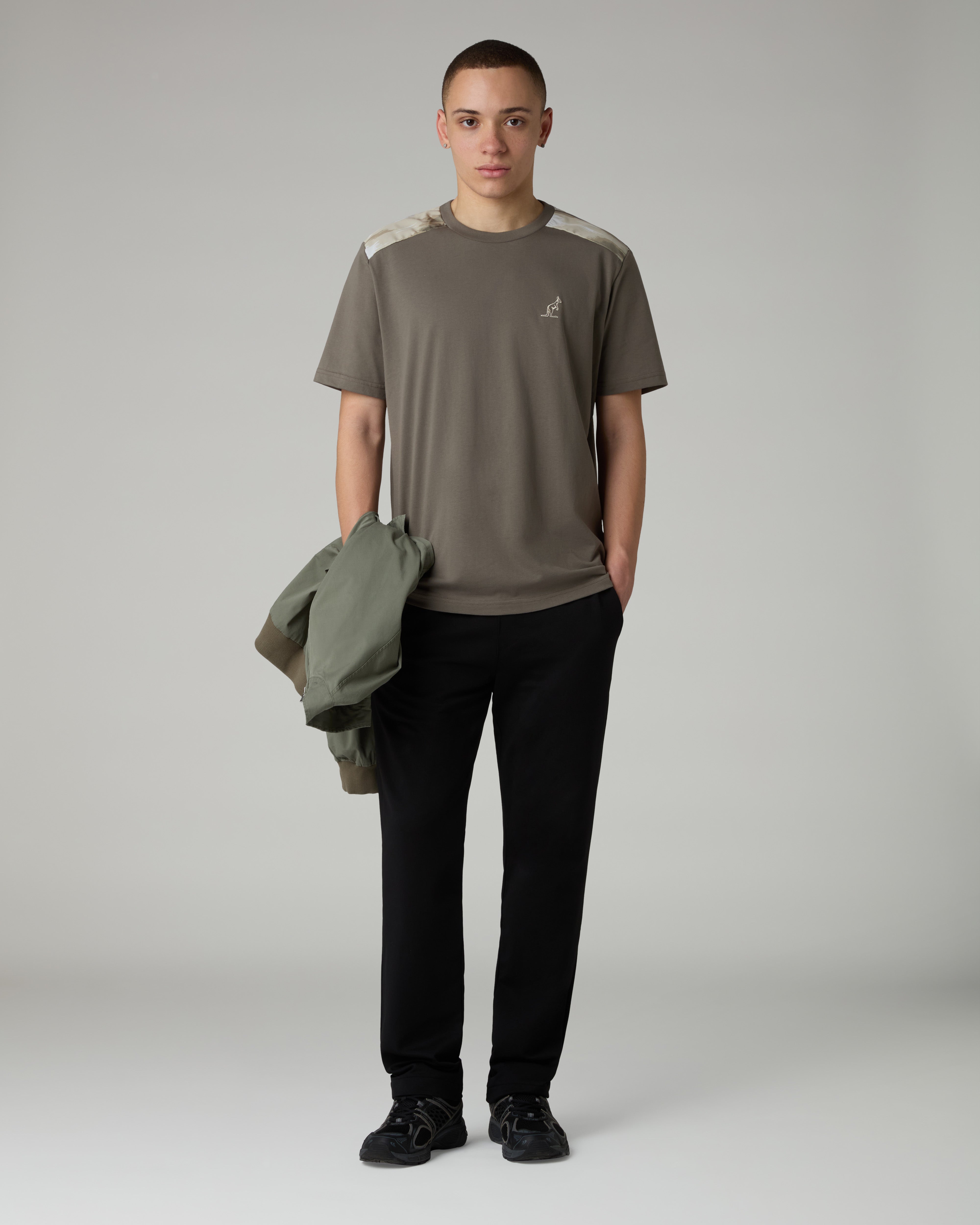 australian-doric-cotton-t-shirt-ferro image 2