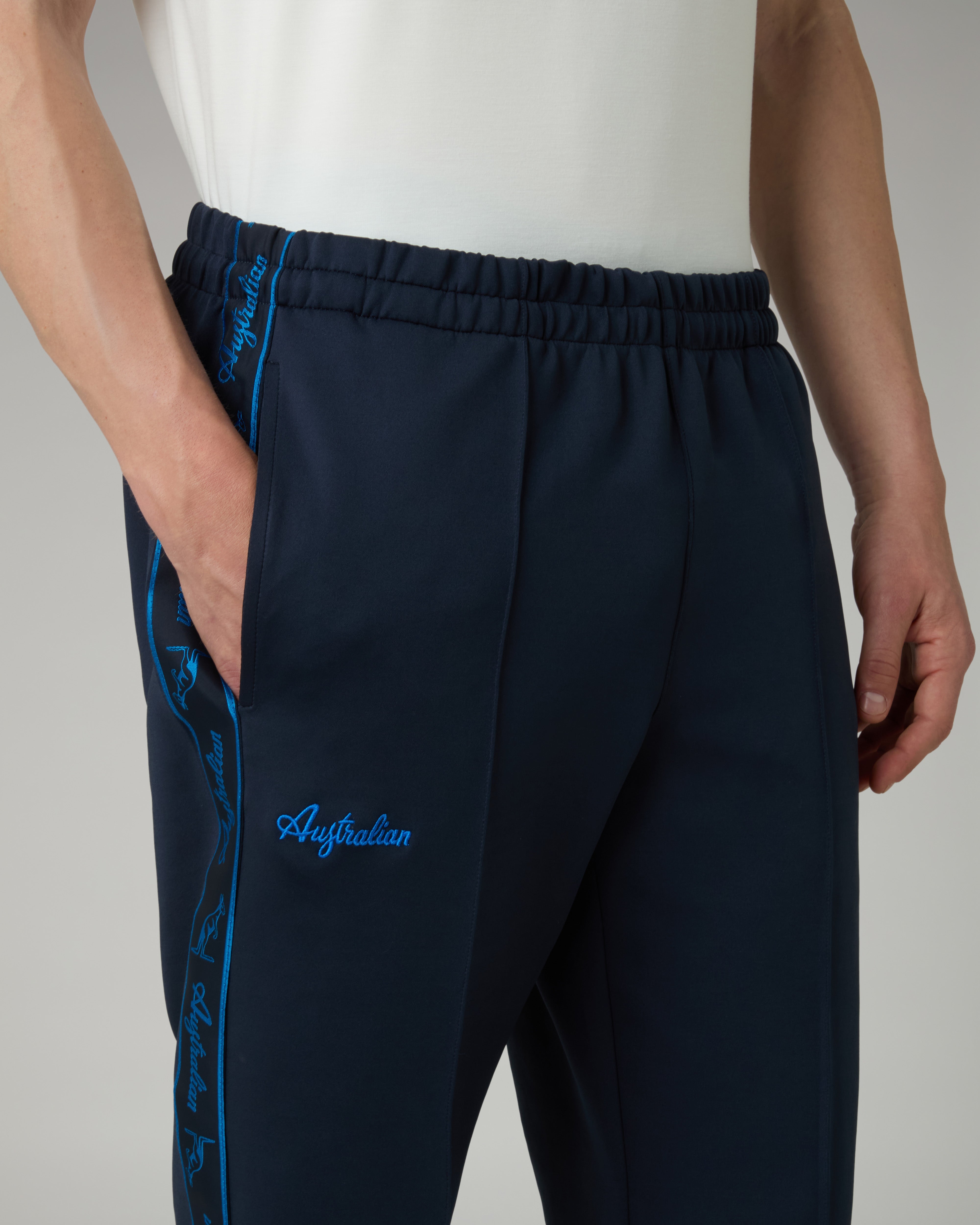 australian-blue-tape-tracksuit-eclipse-blue-tuta-shot-con-tape image 7