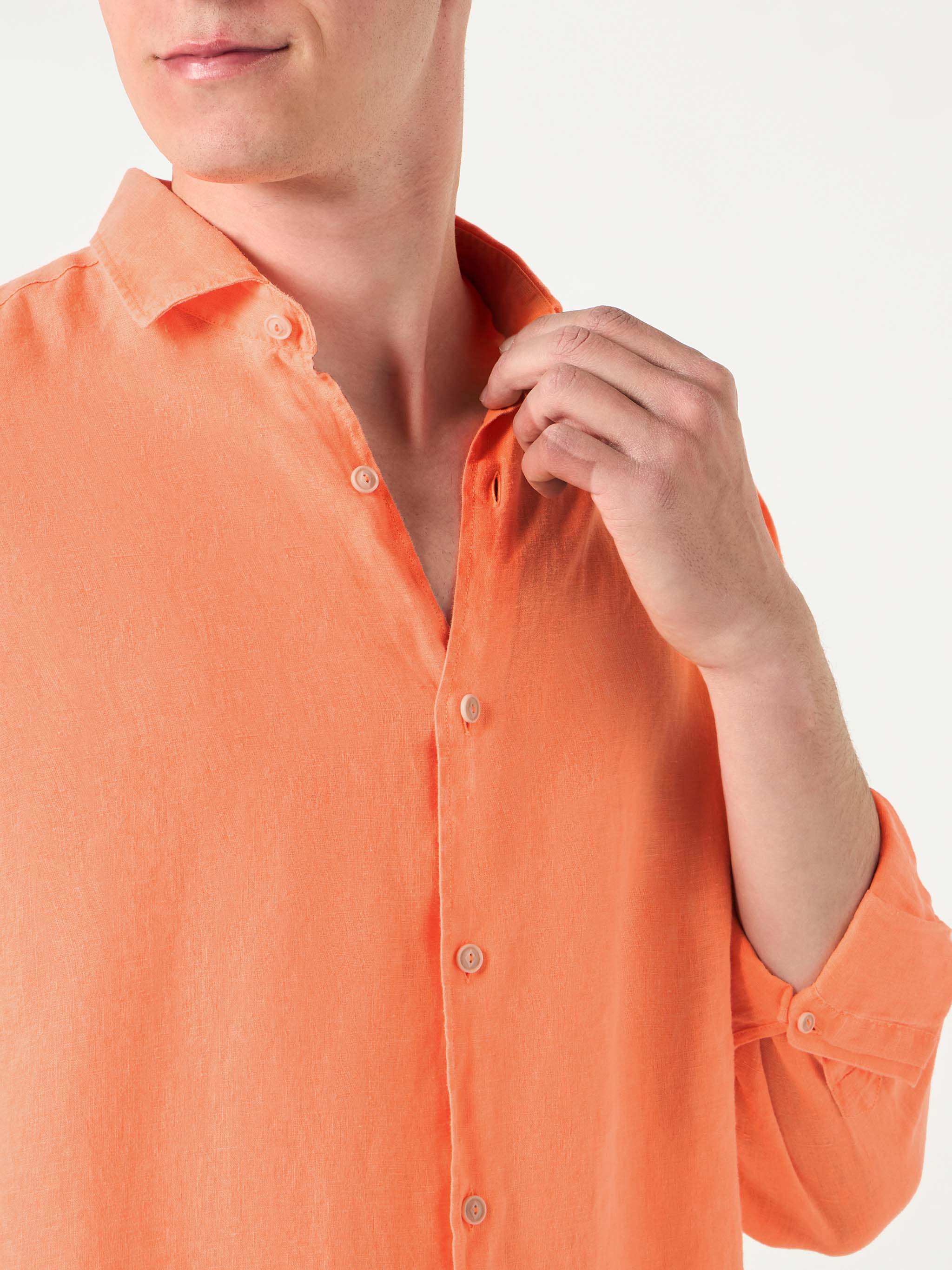 mc2-saint-barth-camicia-pamplona-uomo-in-puro-lino-arancione-fluo image 2