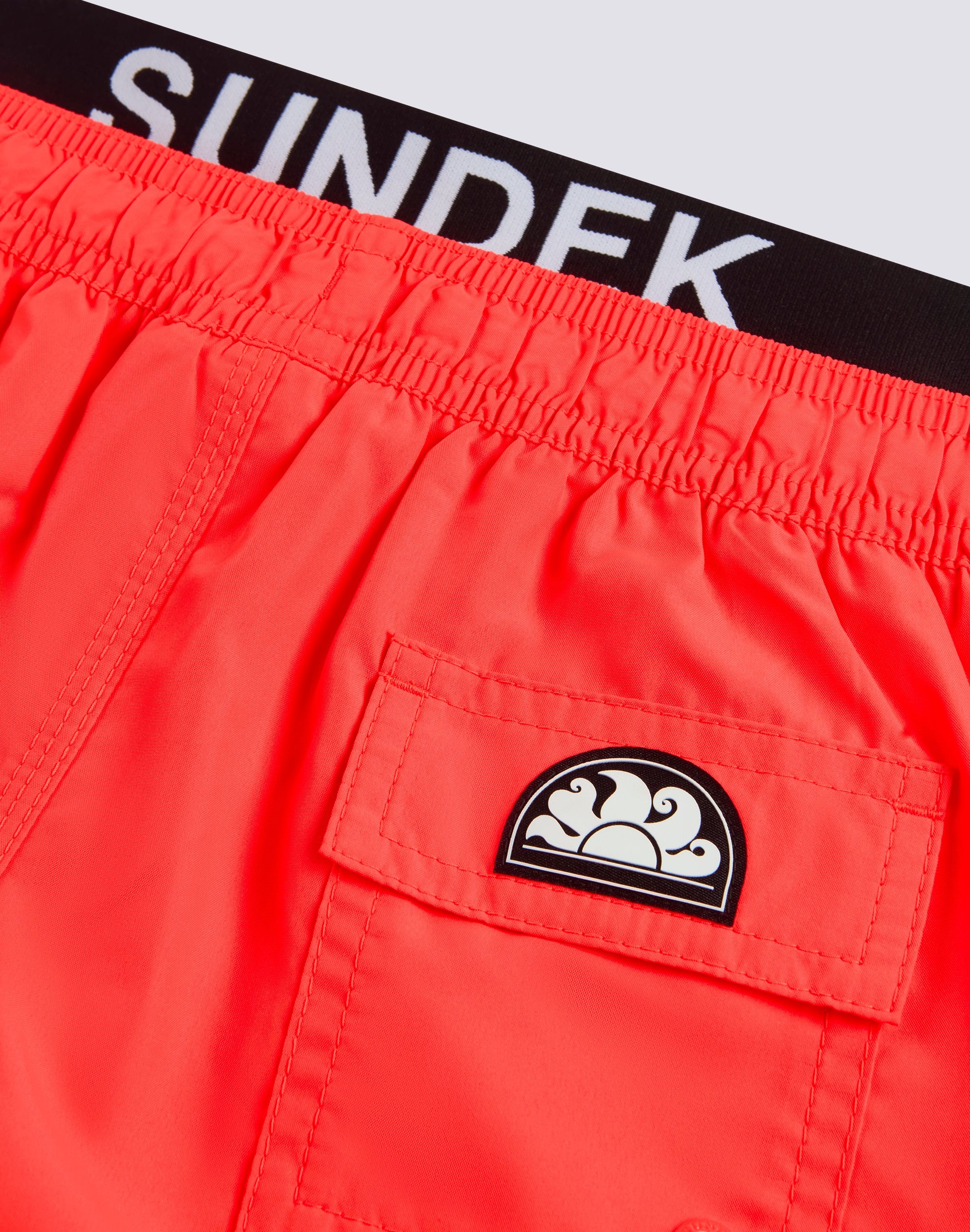 sundek-iconic-costume-bagno-bambino-in-repreve-con-elastico-logo image 3