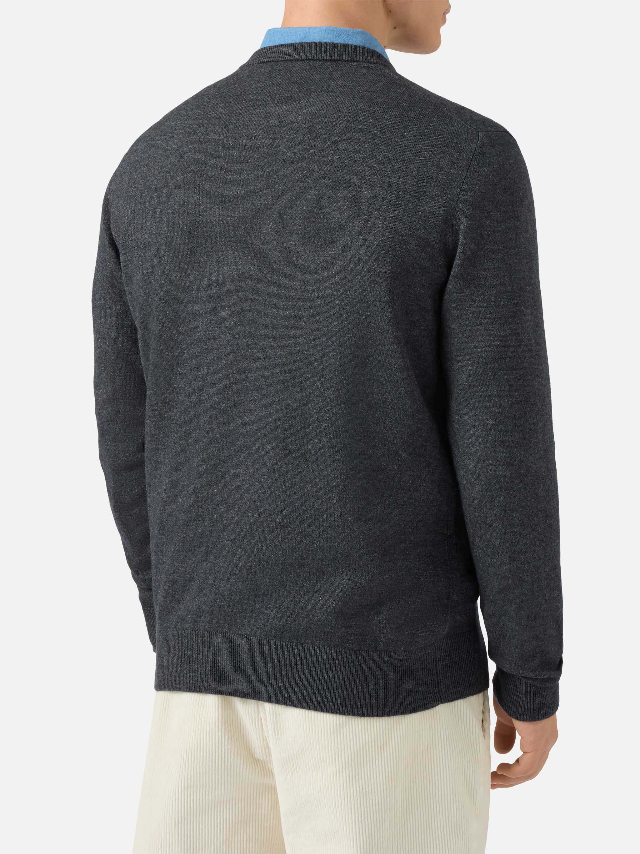 mc2-saint-barth-heron-light-maglia-uomo-cashmere-grigio-ricamo-bartman image 4