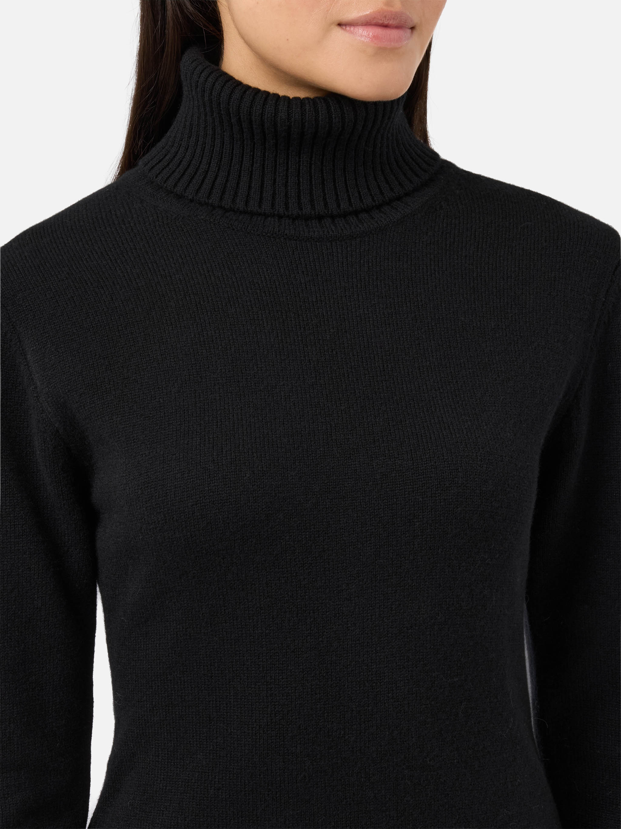 abito-donna-mc2-saint-barth-brea-in-lana-soft-touch-nero image 2