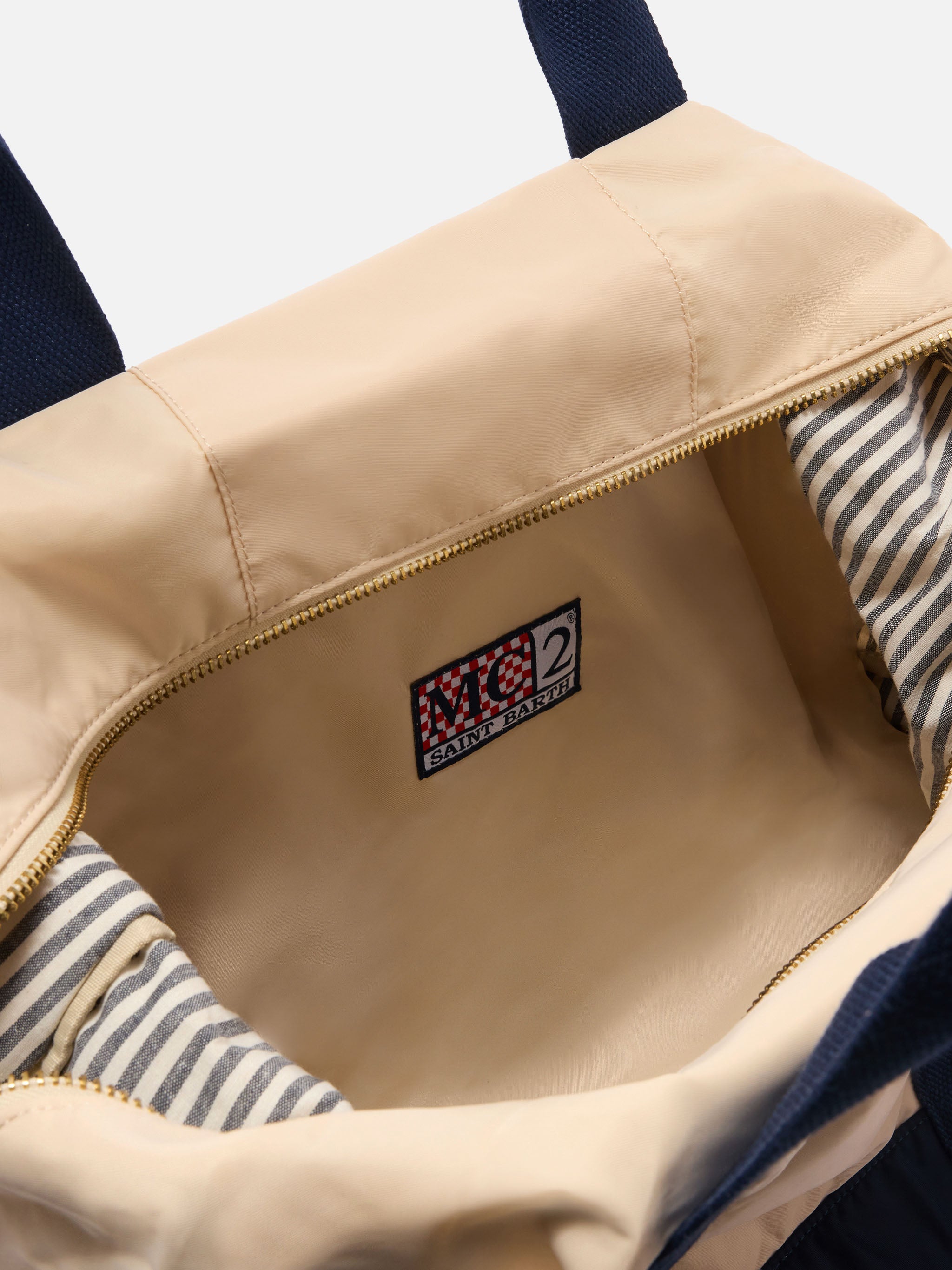 mc2-saint-barth-travel-bag-borsone-in-nylon-panna-e-blu-con-logo-ricamato image 5