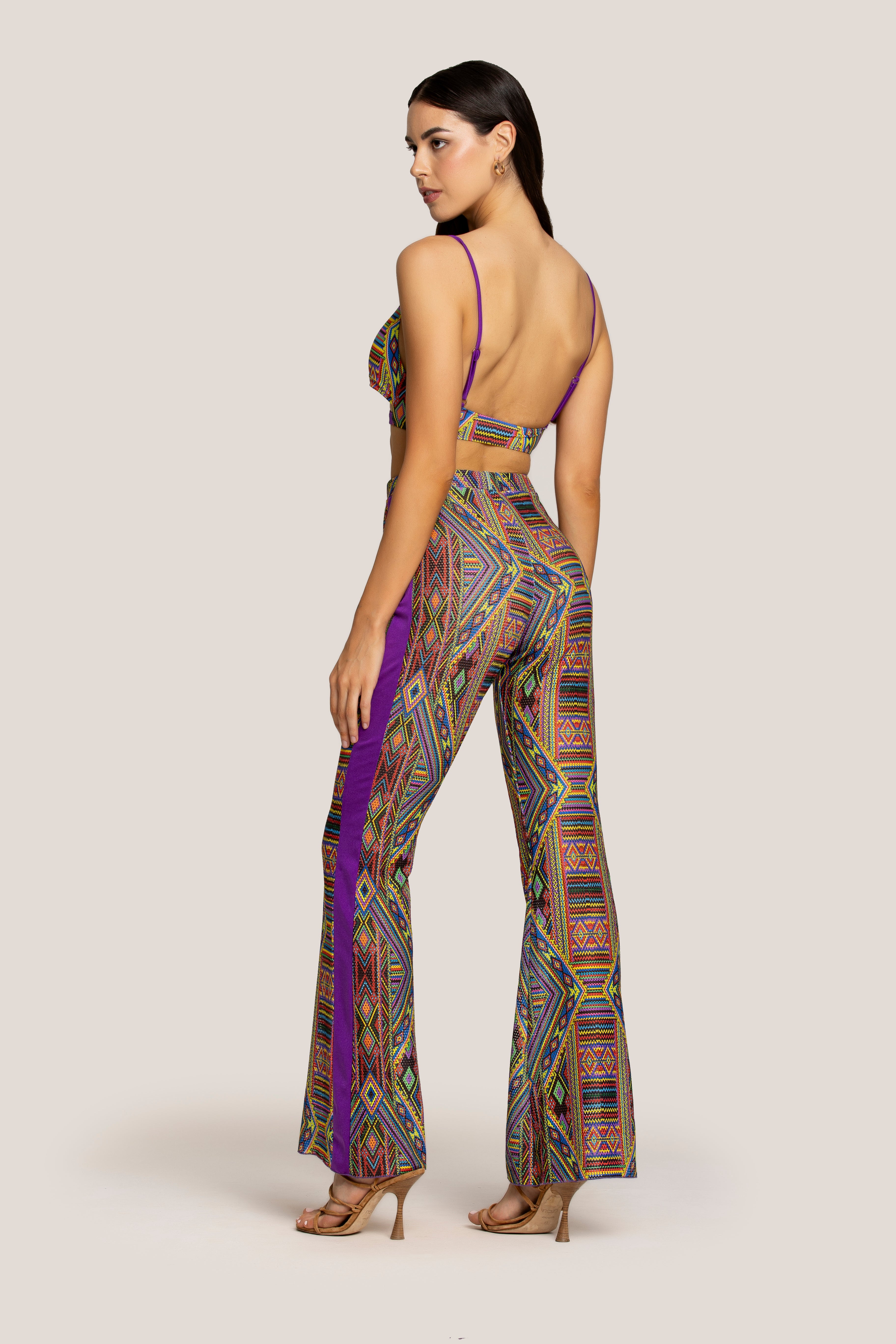 4giveness-pantaloni-a-zampa-masai-colors-con-bande-viola-donna image 2