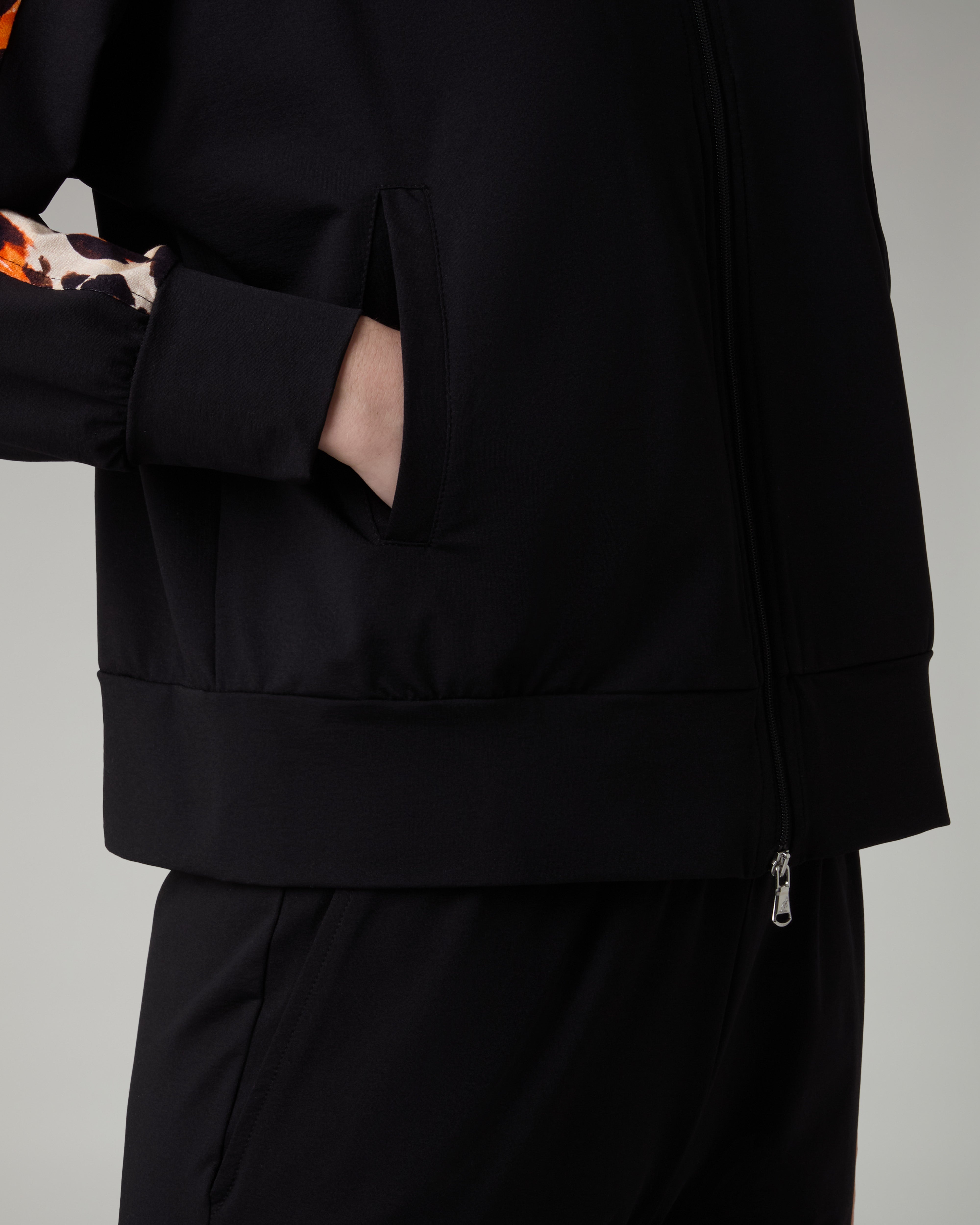 australian-urban-tracksuit-tuta-light-touch-nero-full-zip image 5