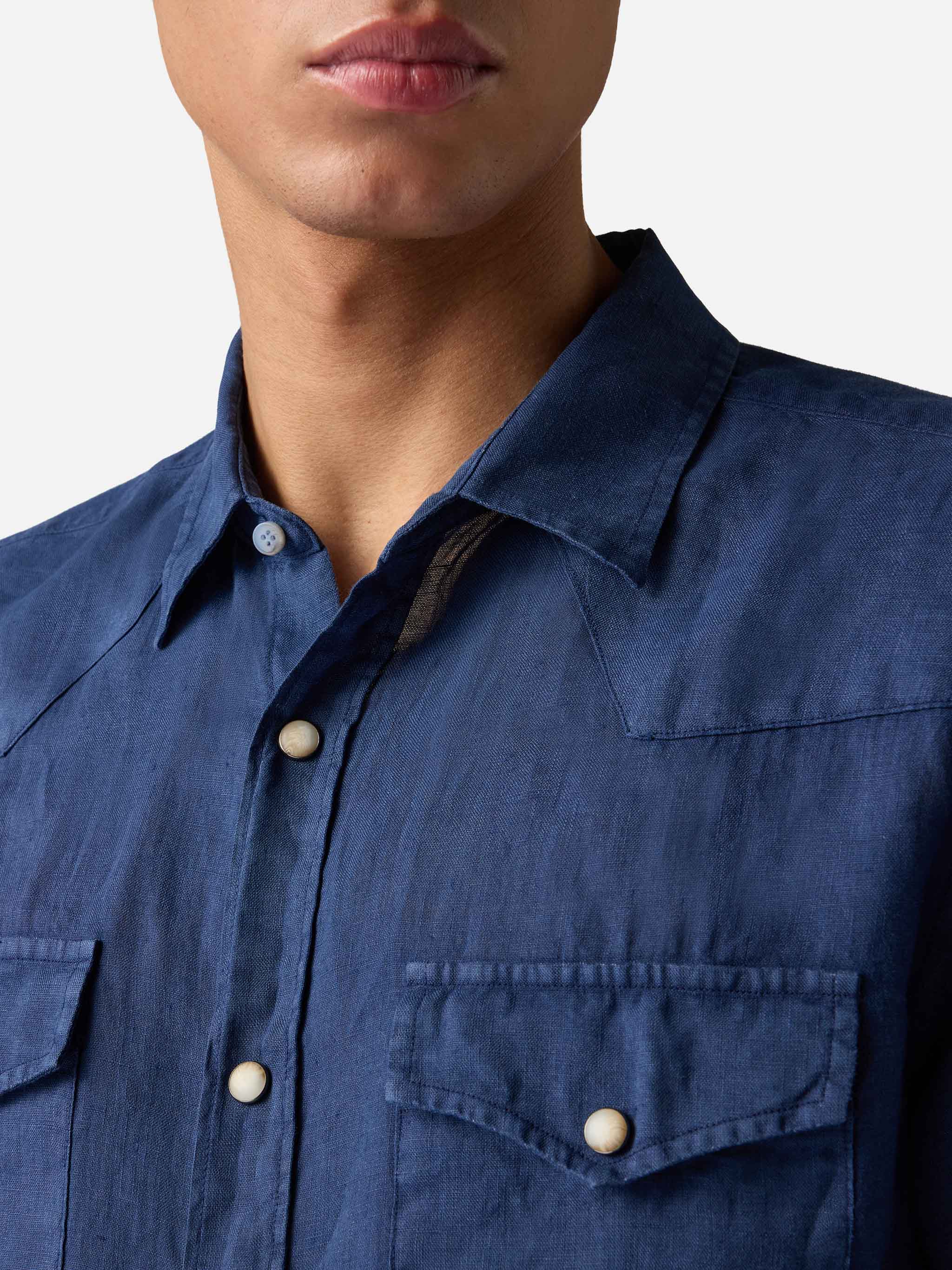 mc2-saint-barth-camicia-sikelia-in-lino-denim-scuro-uomo image 2