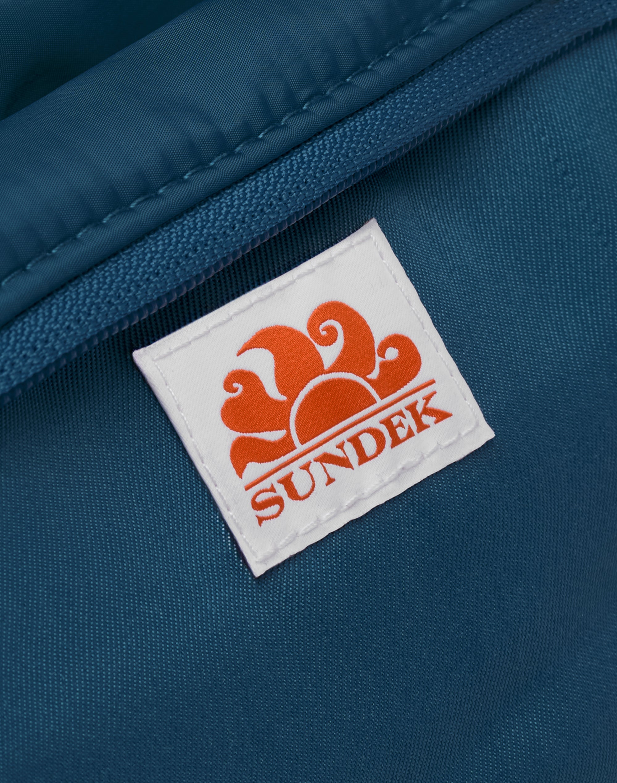 sundek-beauty-case-con-dettagli-arcobaleno-travel-pouch image 3