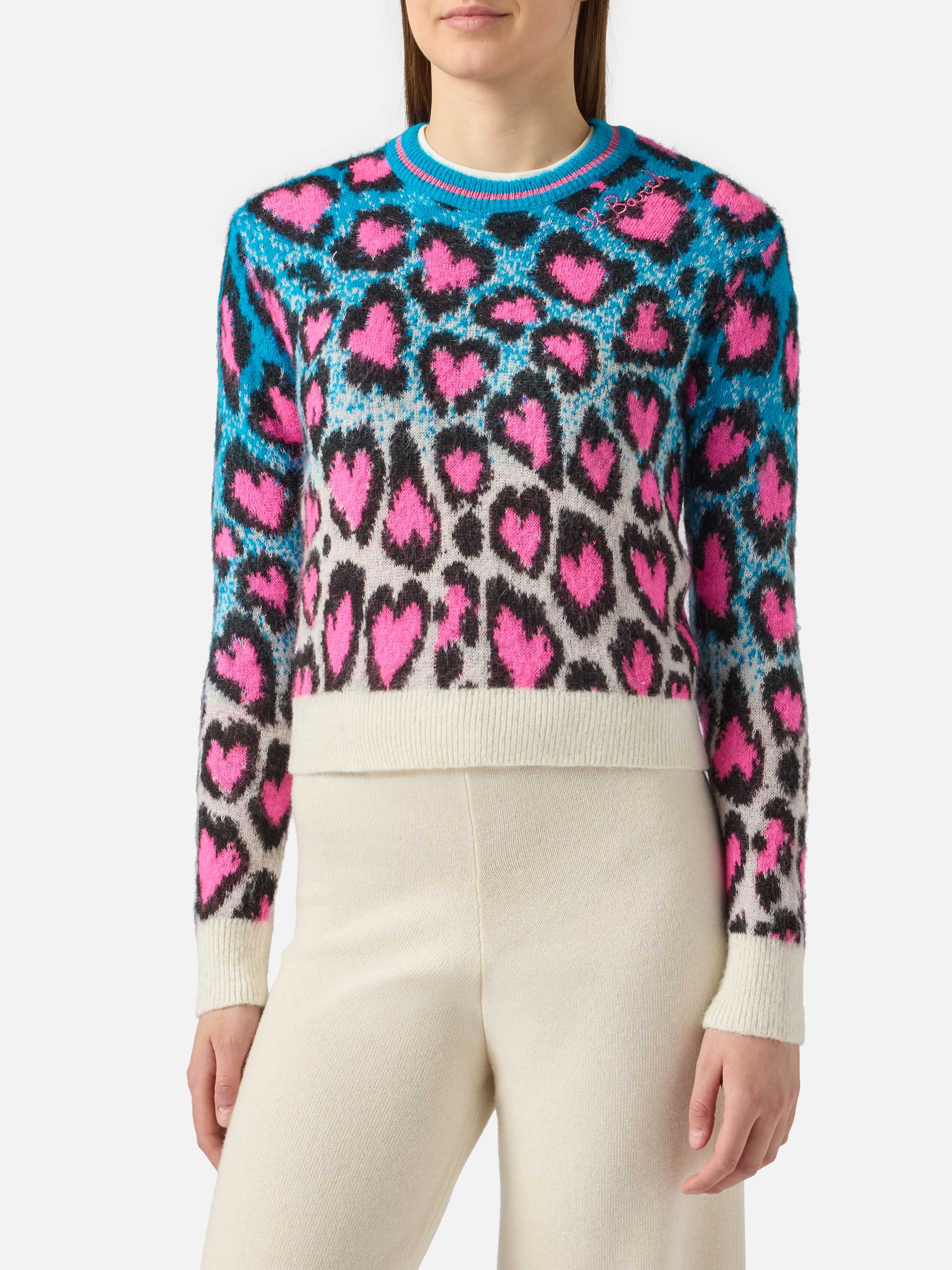 mc2-saint-barth-maglione-new-queen-girocollo-crop-con-intarsio-leopard-hearts-in image 1