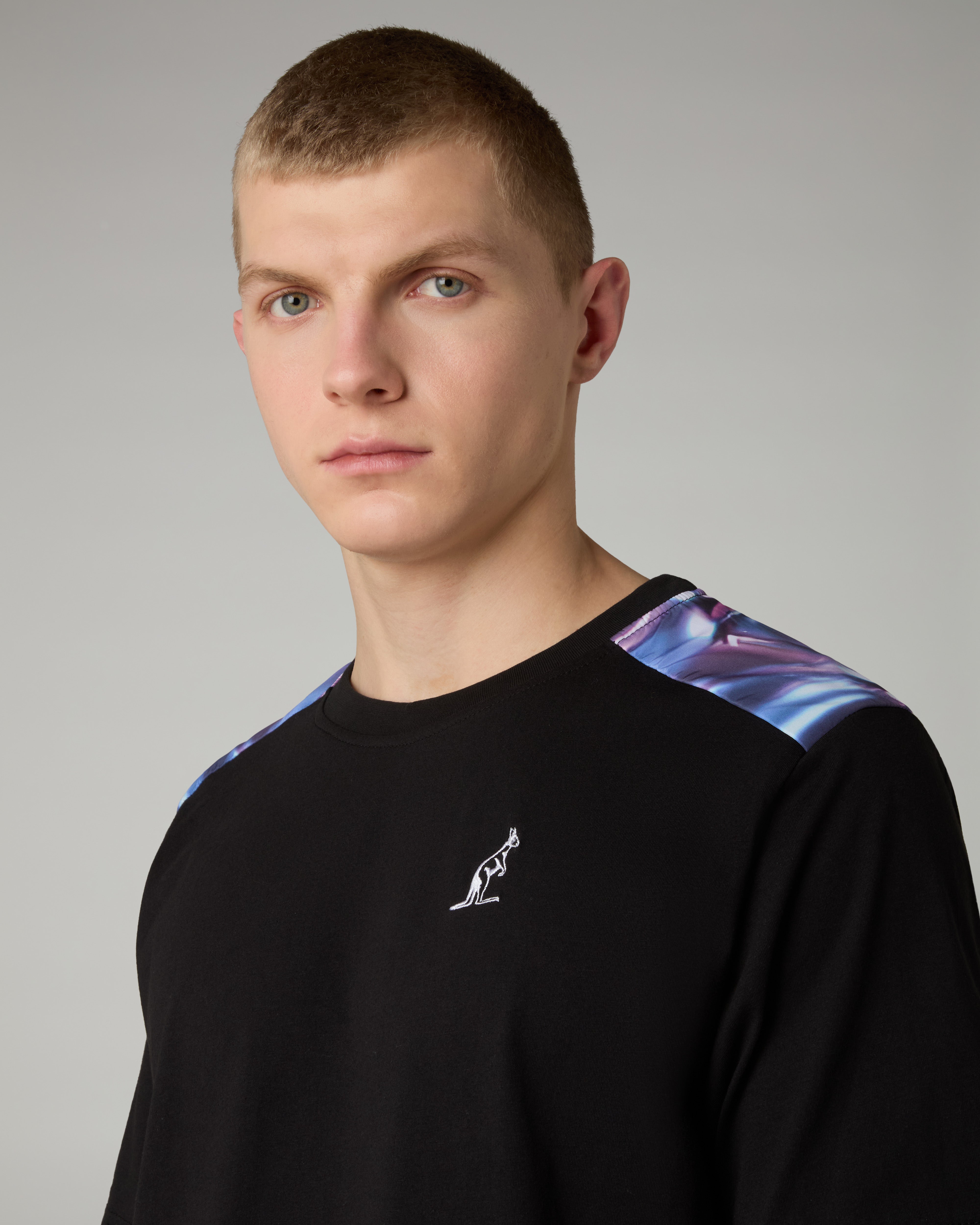 australian-metaliq-cotton-t-shirt-smash image 4