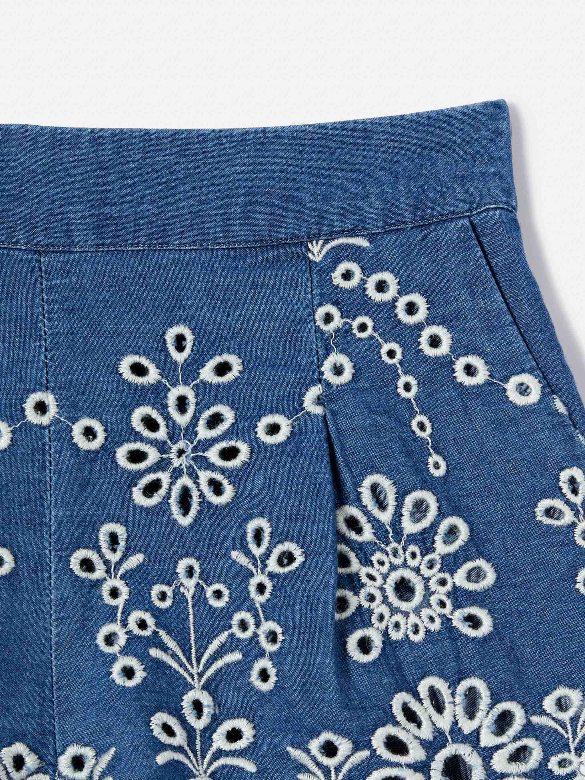 mc2-saint-barth-amani-jr-short-bambina-blu-chambray-con-ricamo image 2