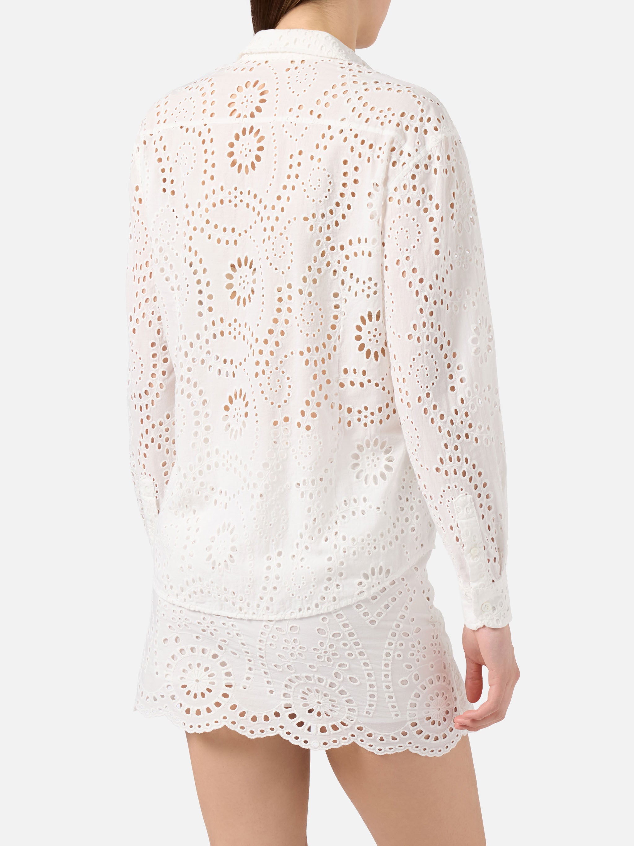 mc2-saint-barth-camicia-meredith-in-cotone-sangallo-bianco-con-motivo-floreale image 3