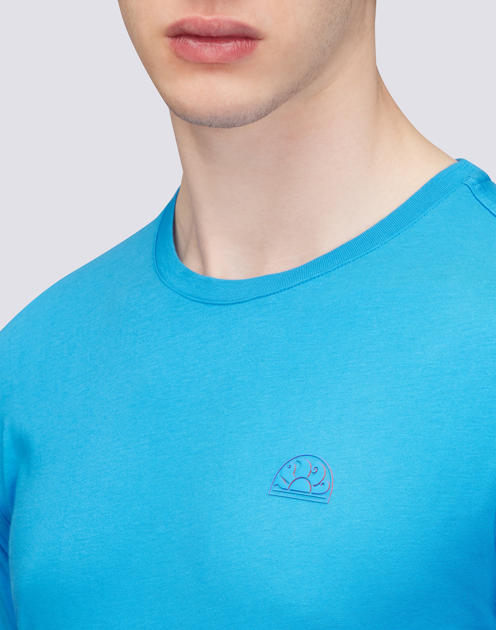 sundek-t-shirt-uomo-tinta-unita-in-cotone-pima-m672tejy700 image 3
