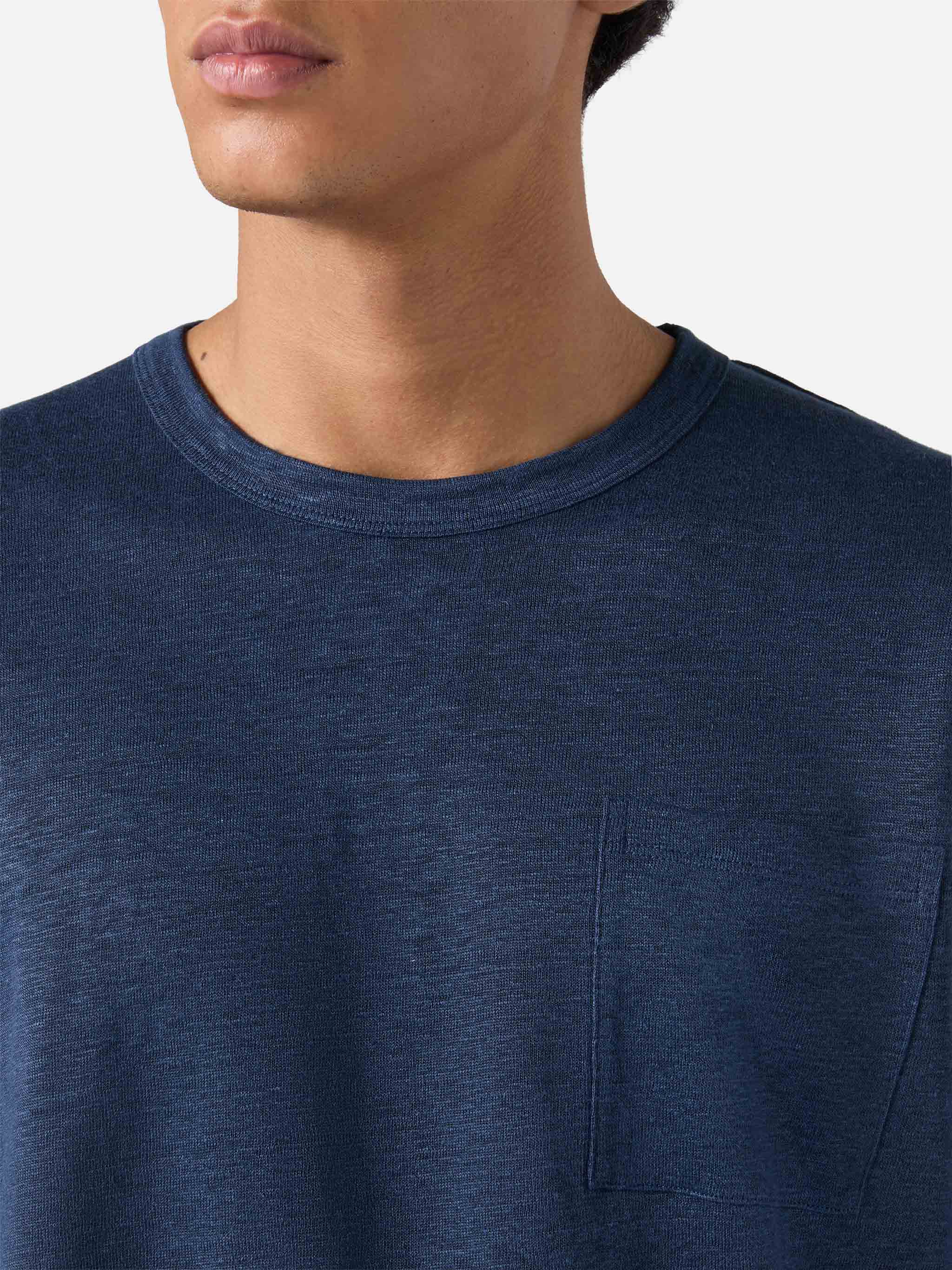 mc2-saint-barth-t-shirt-ecstasea-uomo-in-lino-blu-navy-tinta-unita-con-tasca image 3