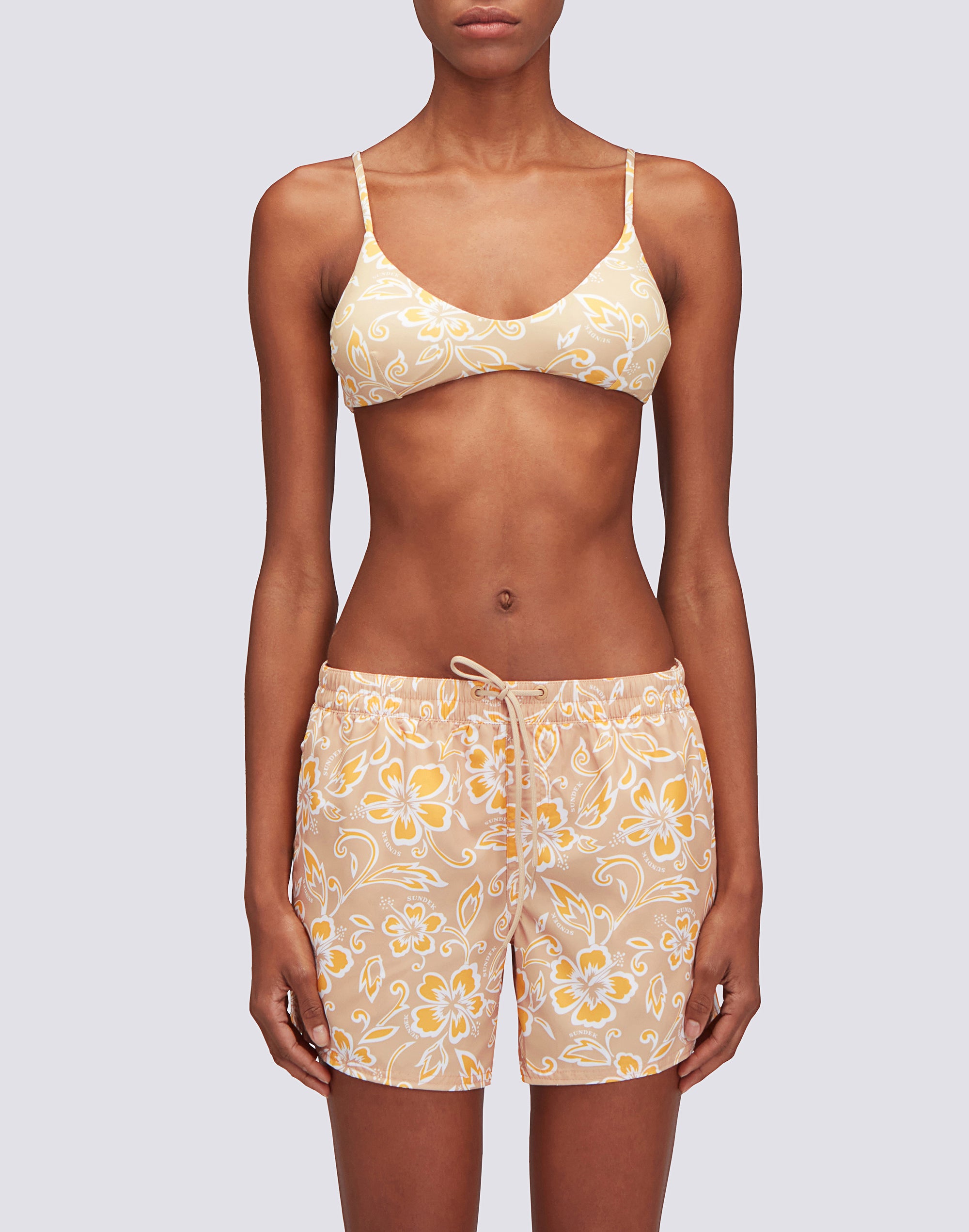 sundek-coast-pantaloncino-mare-donna-repreve-con-stampa-hibiscus-sk23-2 image 2
