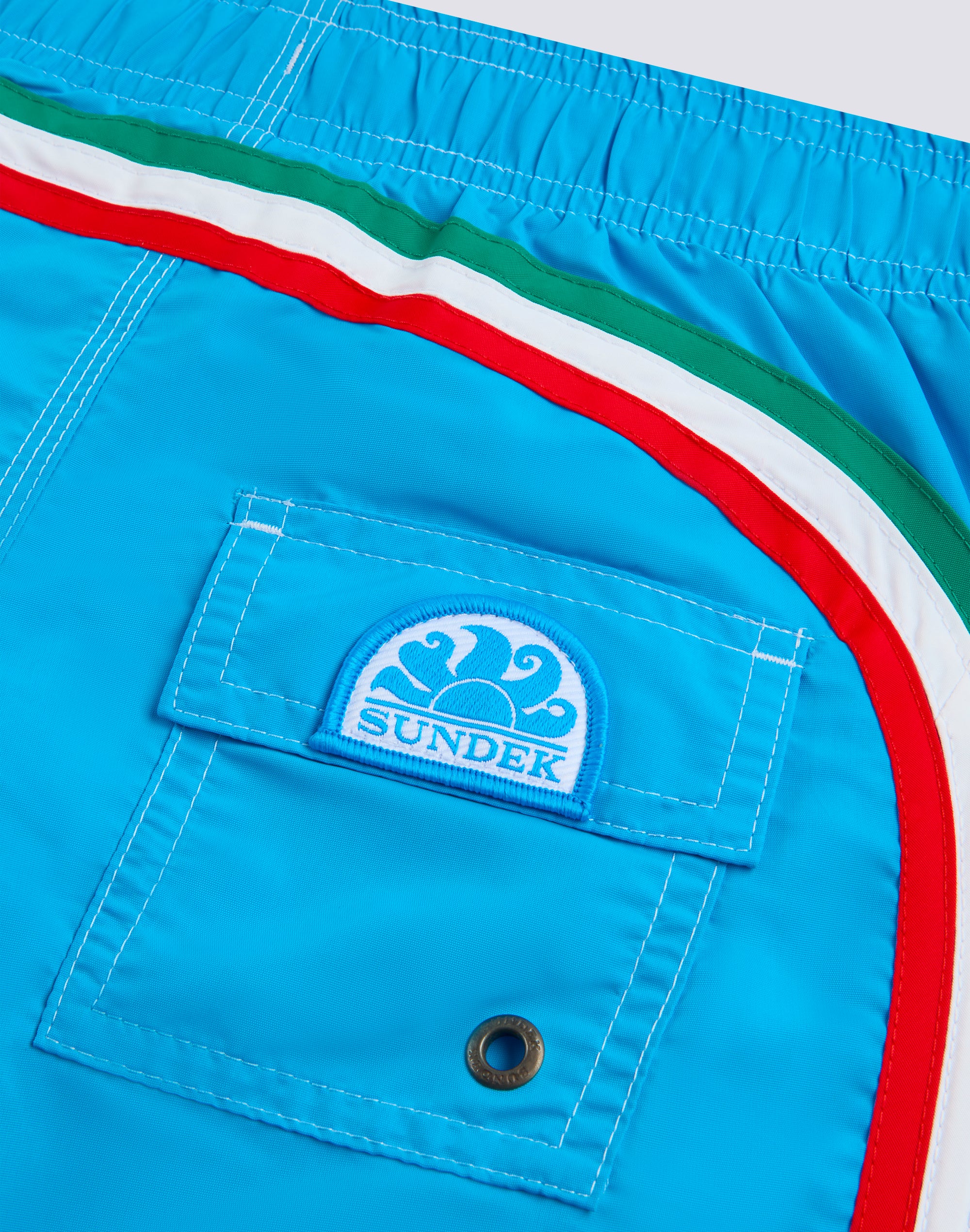 sundek-costume-da-bagno-bambino-corto-vita-elasticata-iconic-taffet-tinta-unita image 3