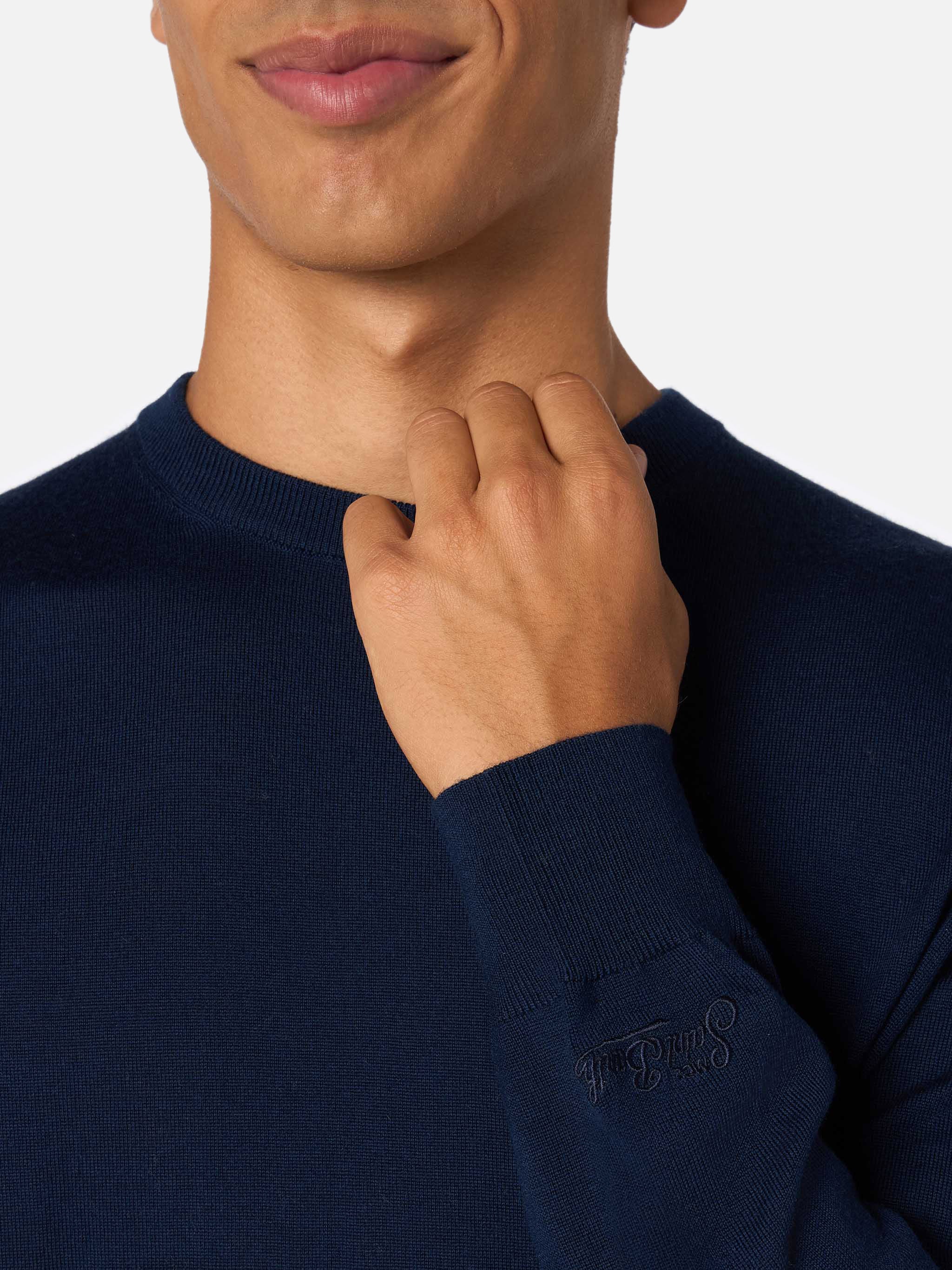 mc2-saint-barth-maglione-regent-girocollo-100-lana-merino-blu-navy-uomo image 2