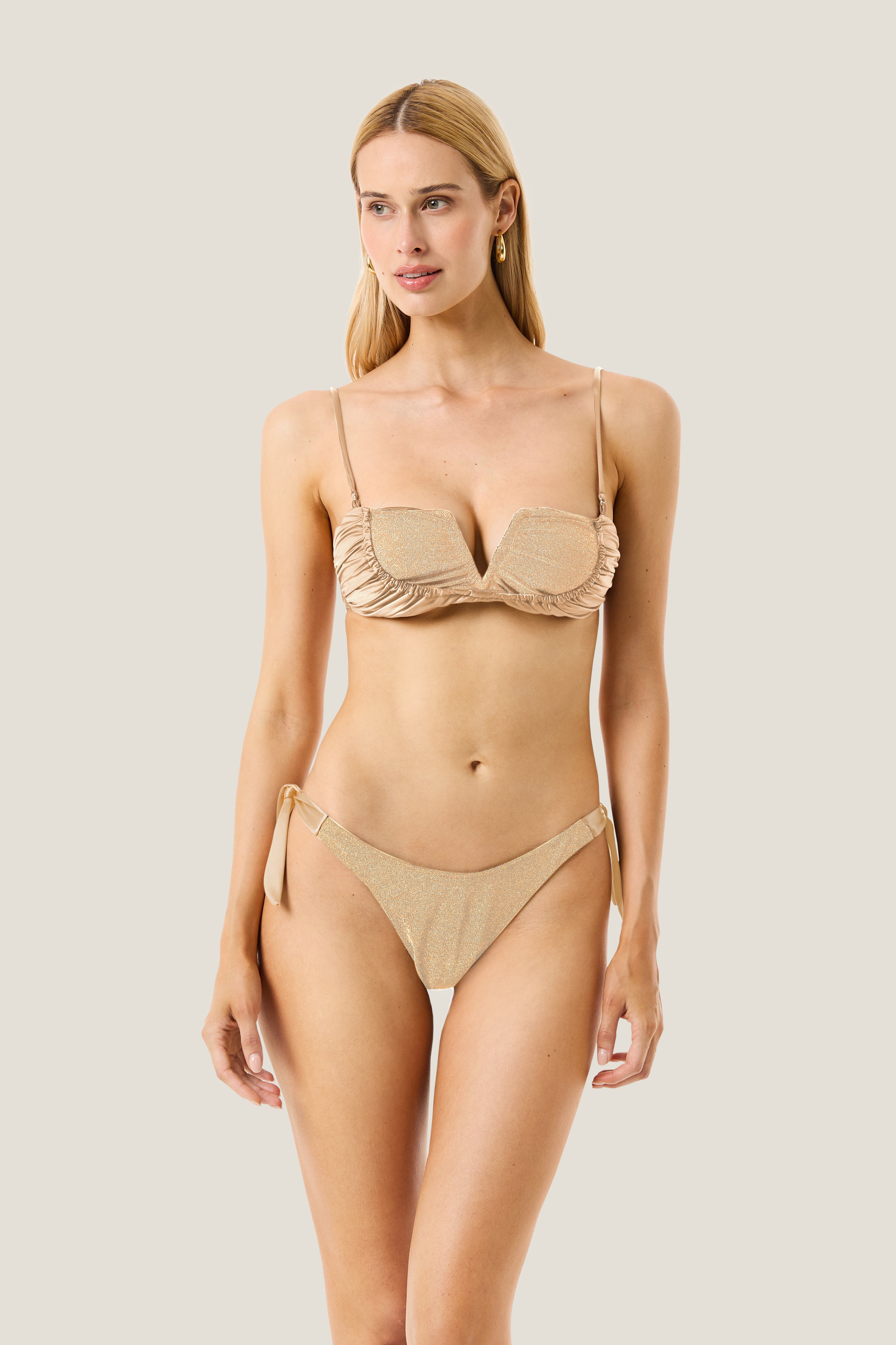 4giveness-glossy-touch-resort-bikini-balconcino-donna-con-slip-fiocchi image 2