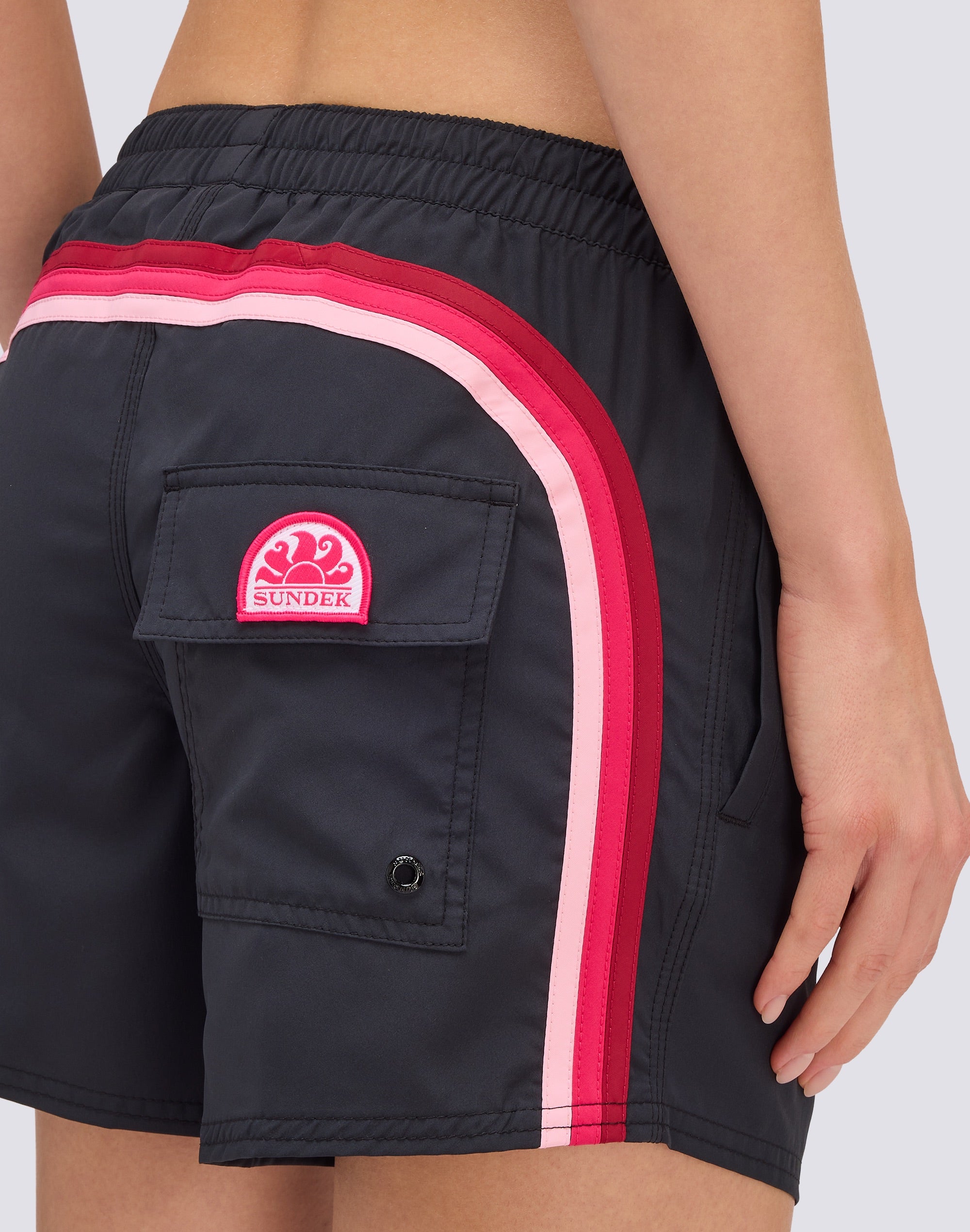 sundek-coast-pantaloncino-mare-donna-media-lunghezza-vita-elasticata-repreve image 3