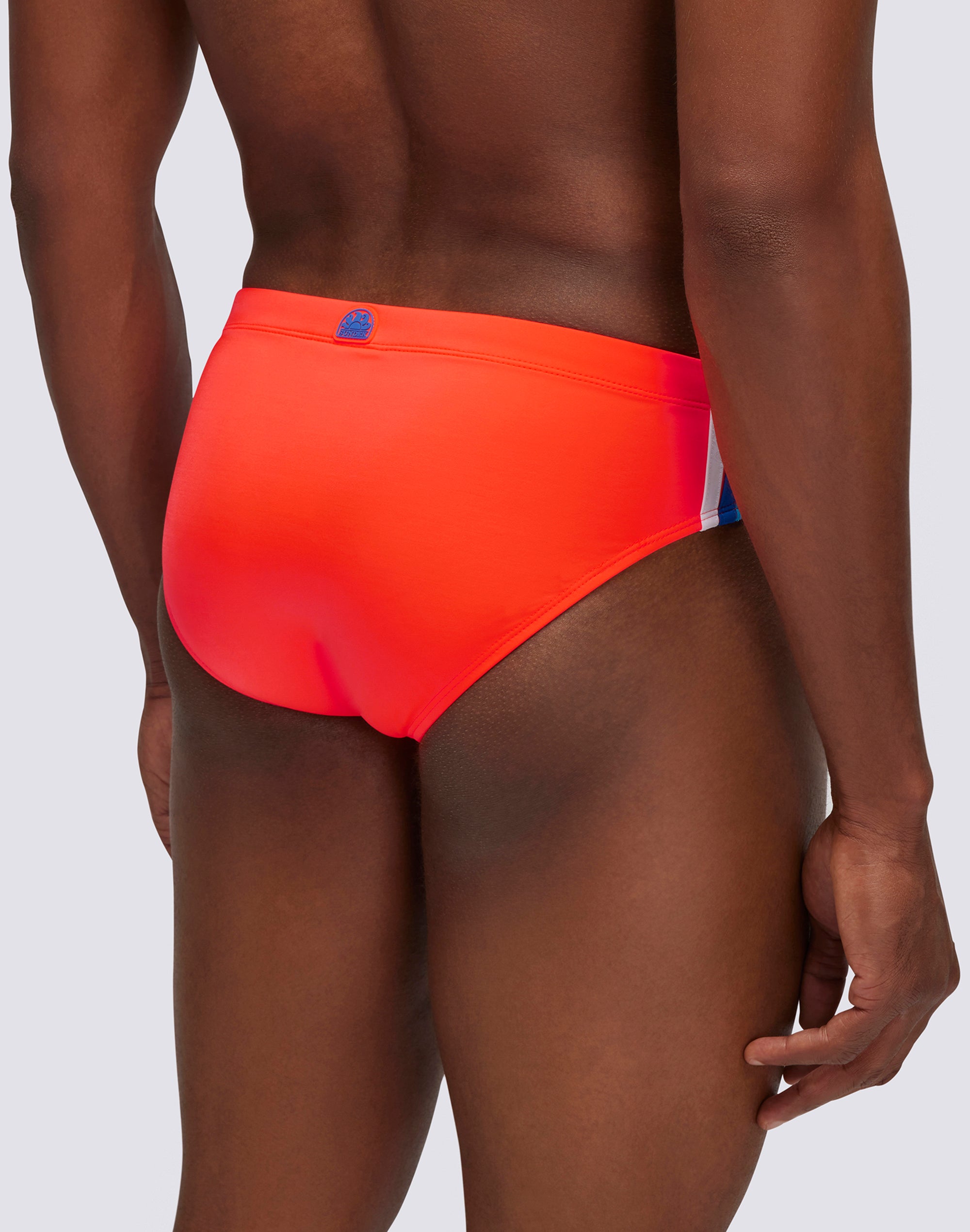 sundek-slip-mare-uomo-diwalter-tinta-unita-con-bande-laterali-3 image 3