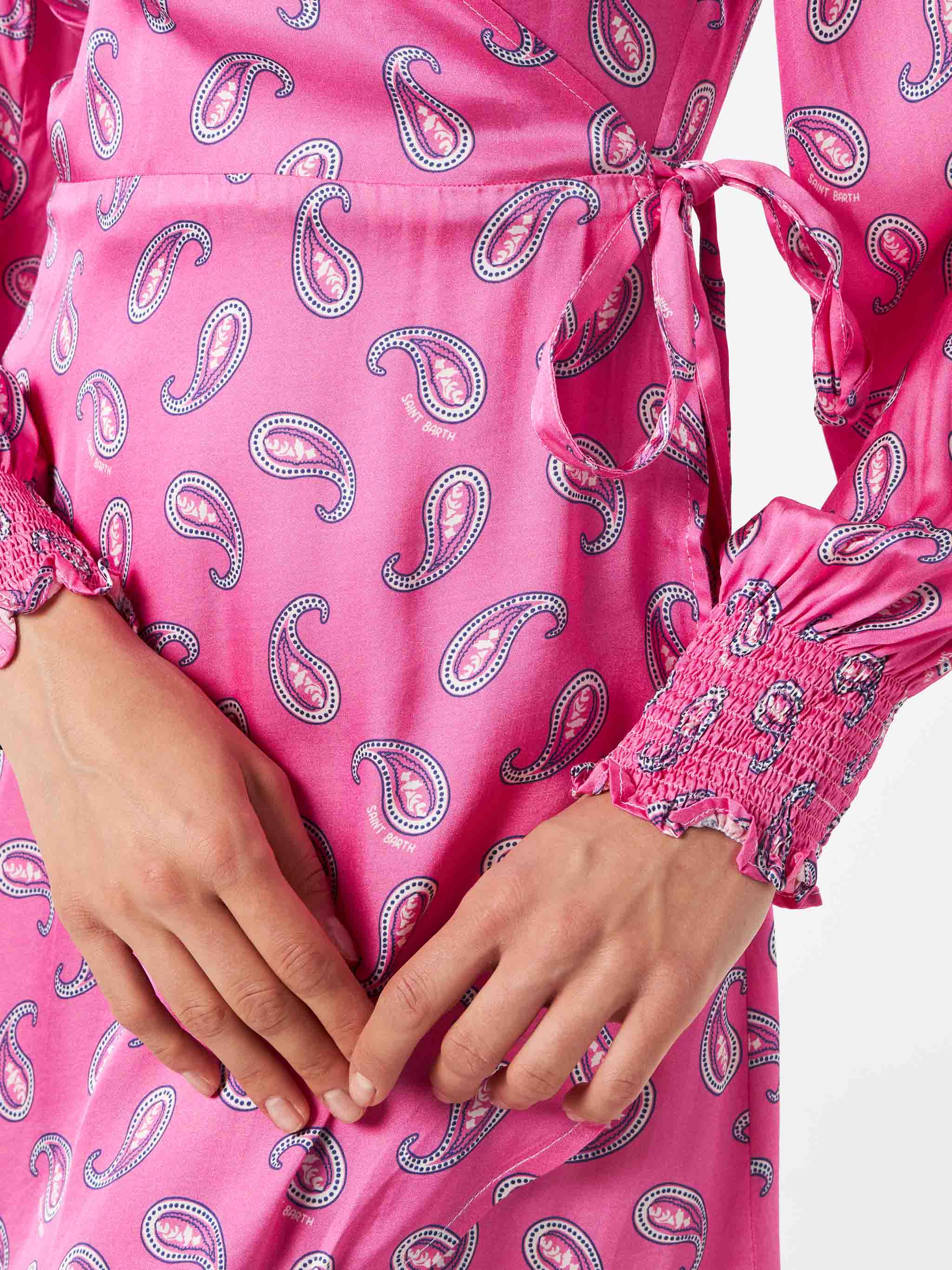 mc2-saint-barth-abito-a-portafoglio-in-raso-con-stampa-paisley-rosa-e-volant-man image 3