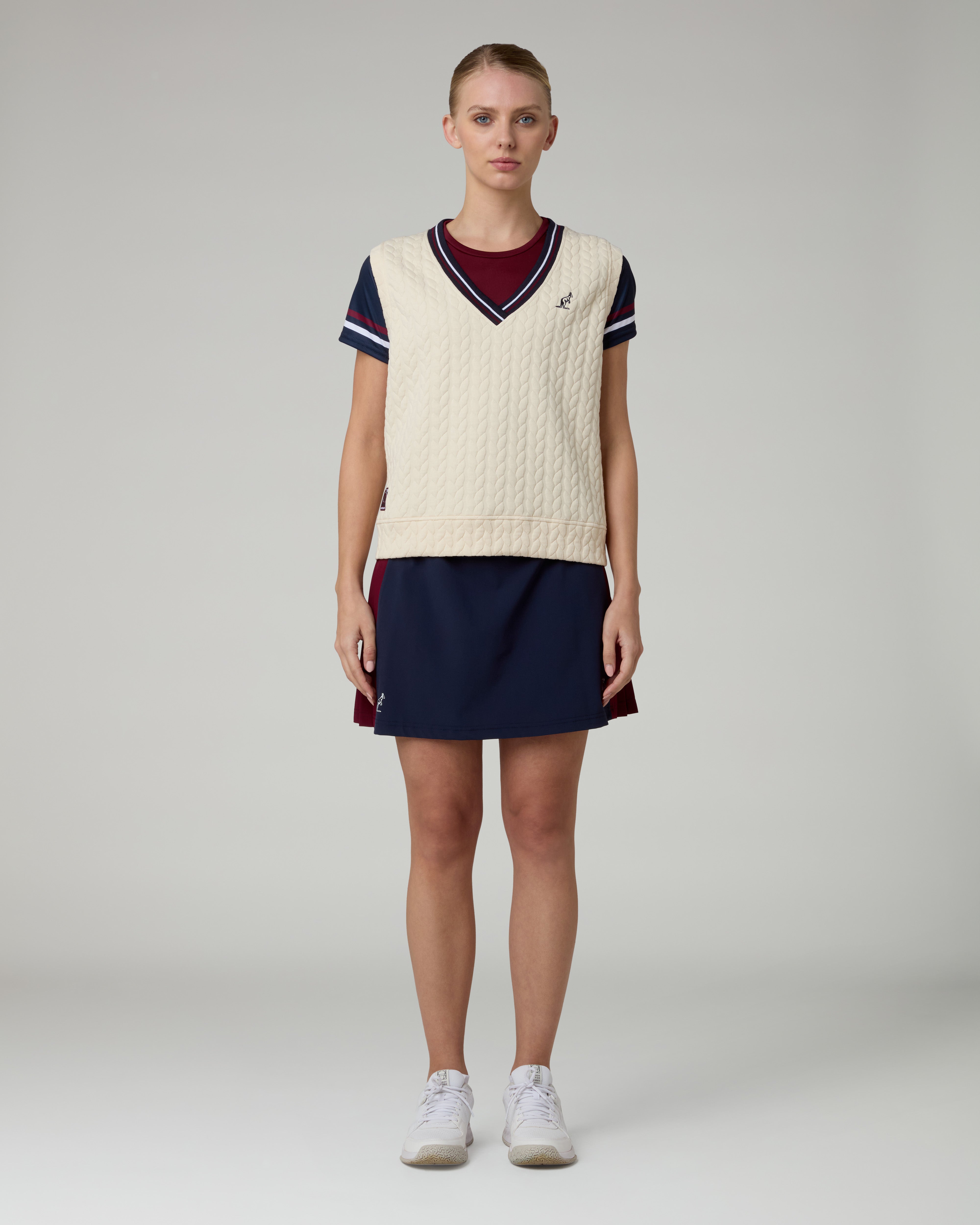 australian-perfect-gilet-tennis-latte image 2