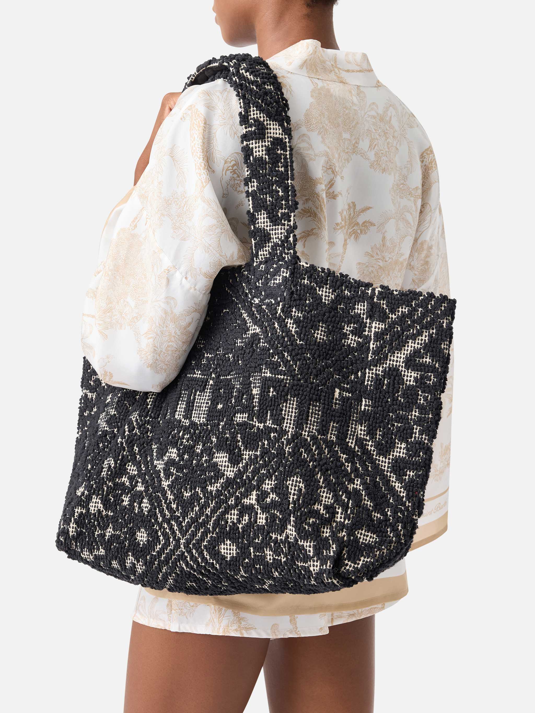 mc2-saint-barth-vanity-tufting-tote-bag-in-cotone-nera image 2
