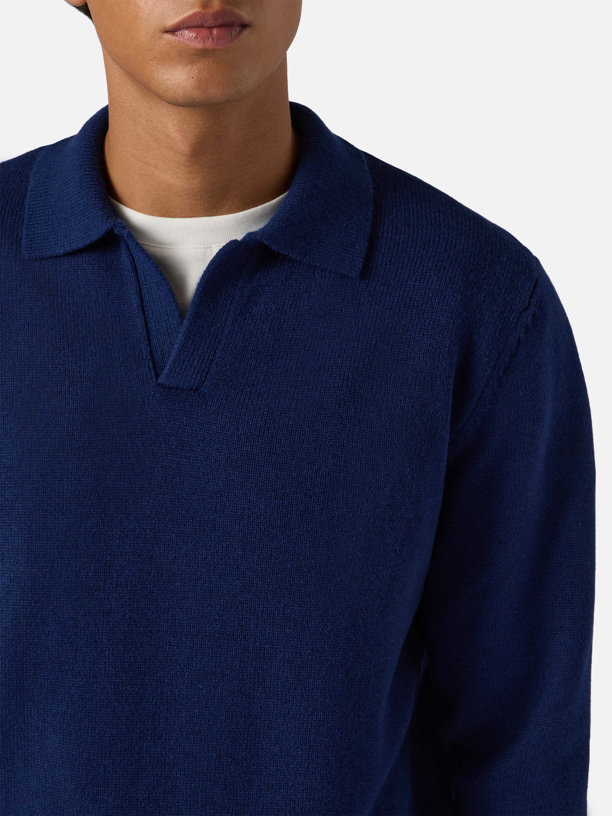 mc2-saint-barth-polo-covent-uomo-in-pura-lana-blu-navy image 2