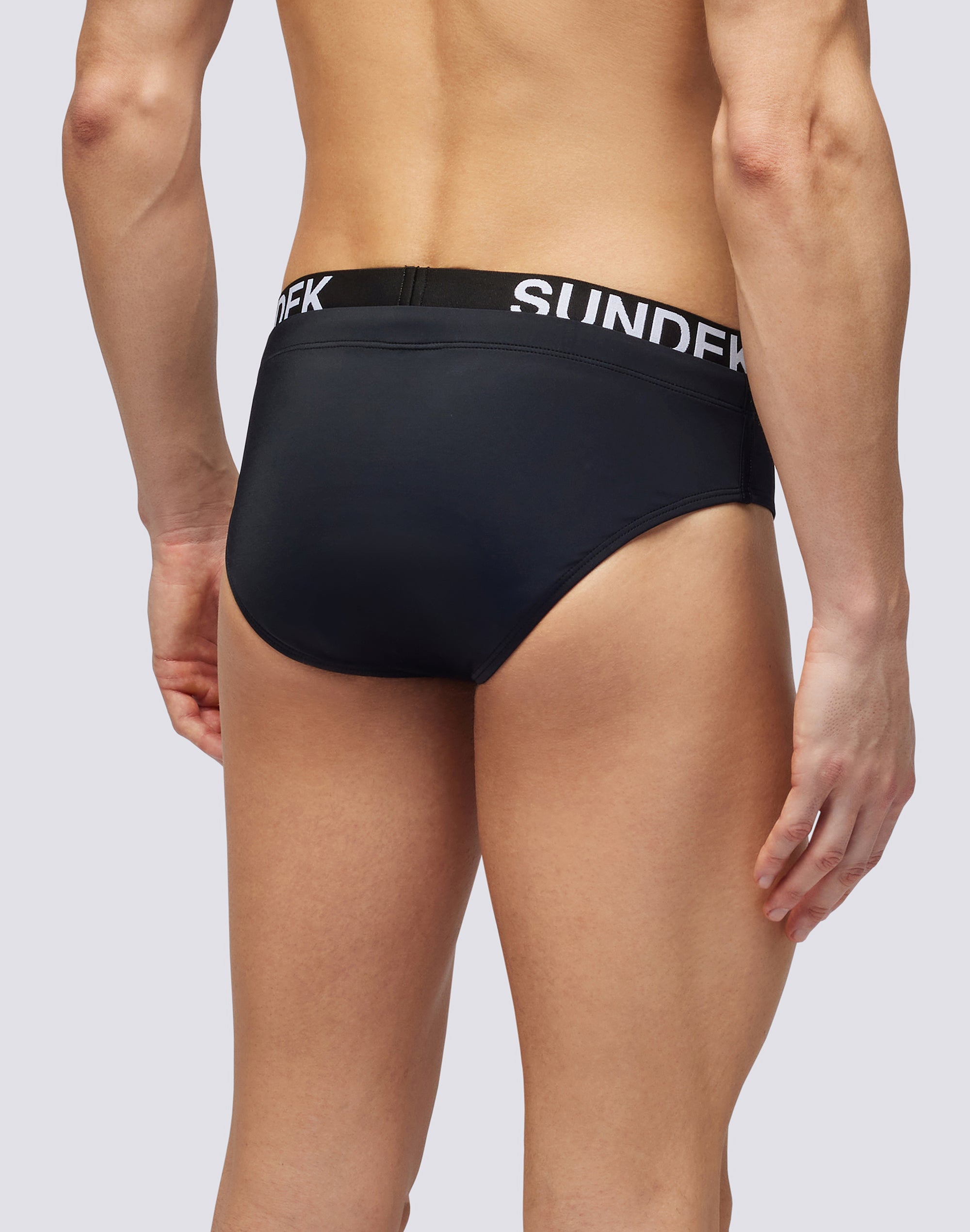 sundek-slip-con-elastico-logo-slip-da-bagno-uomo-in-econyl image 2