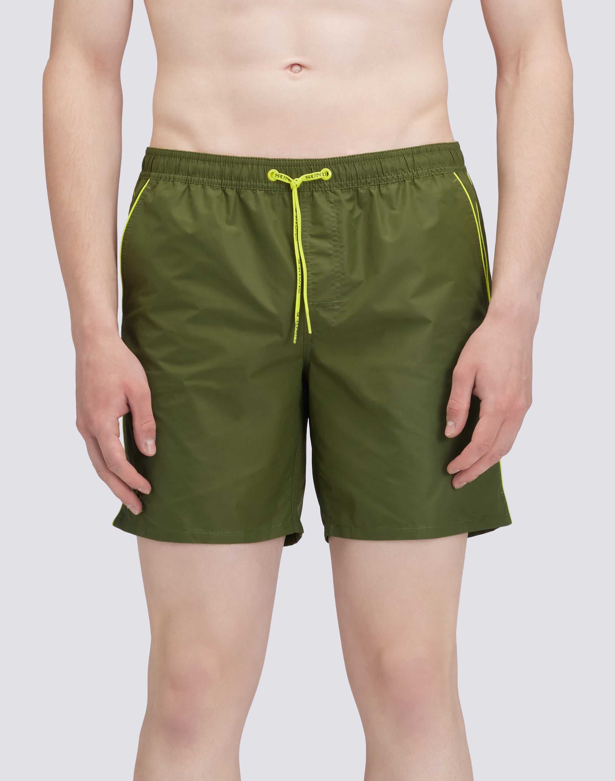 sundek-costume-mare-uomo-media-lunghezza-iconic-con-piping-boxer-m420bdta100 image 1