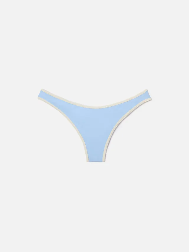 mc2-saint-barth-naomi-string-slip-mare-brasiliana-azzurra-con-profili-a-contrast image 1