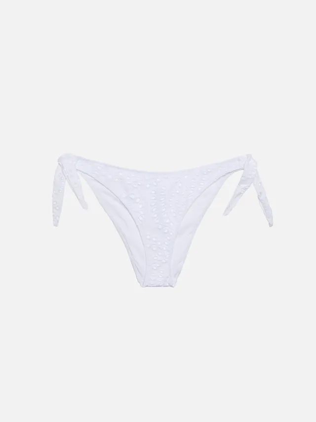 mc2-saint-barth-yali-slip-mare-classico-donna-in-pizzo-sangallo-nero image 1