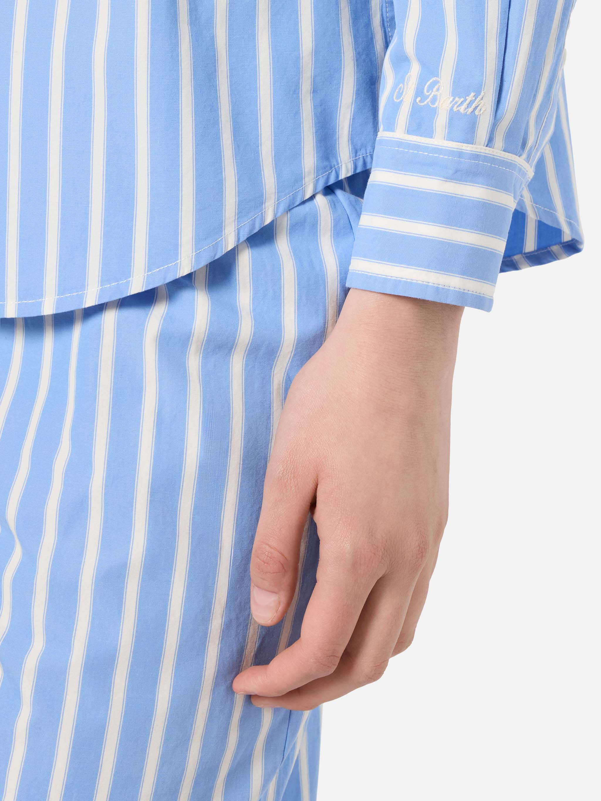 mc2-saint-barth-camicia-meredith-donna-cotone-righe-azzurre-ricamo-saint-barth image 2