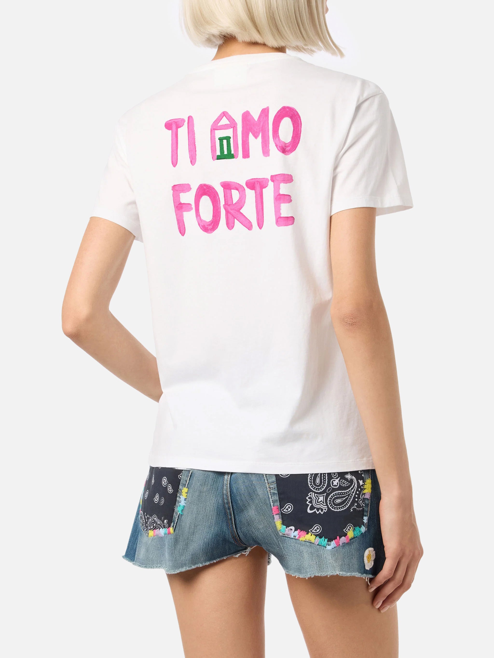 t-shirt-mc2-saint-barth-emilie-in-cotone-bianco-con-stampa-amo-forte-special-edi image 3